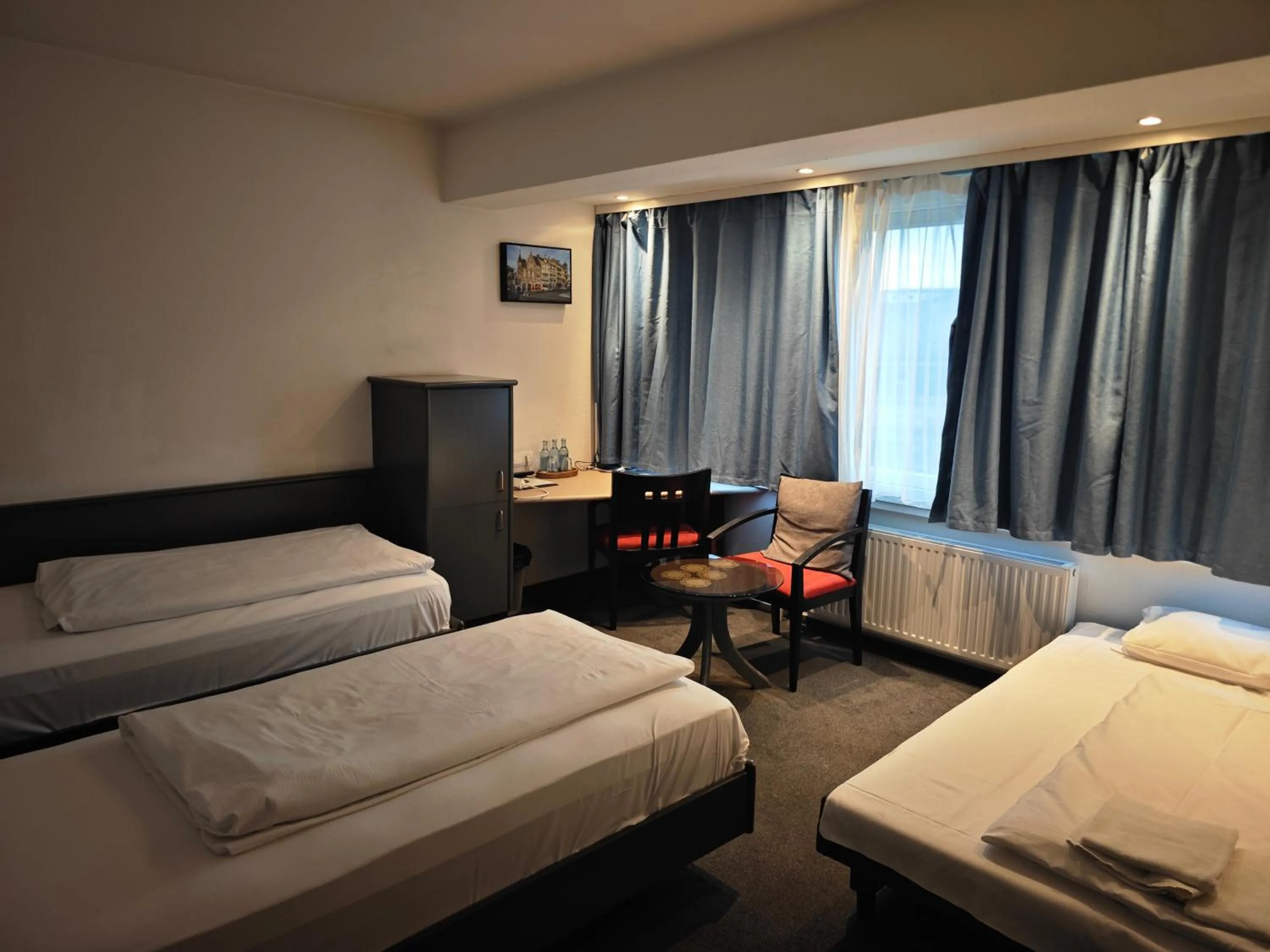 Photo of the whole room, Bed in Hotel Merian