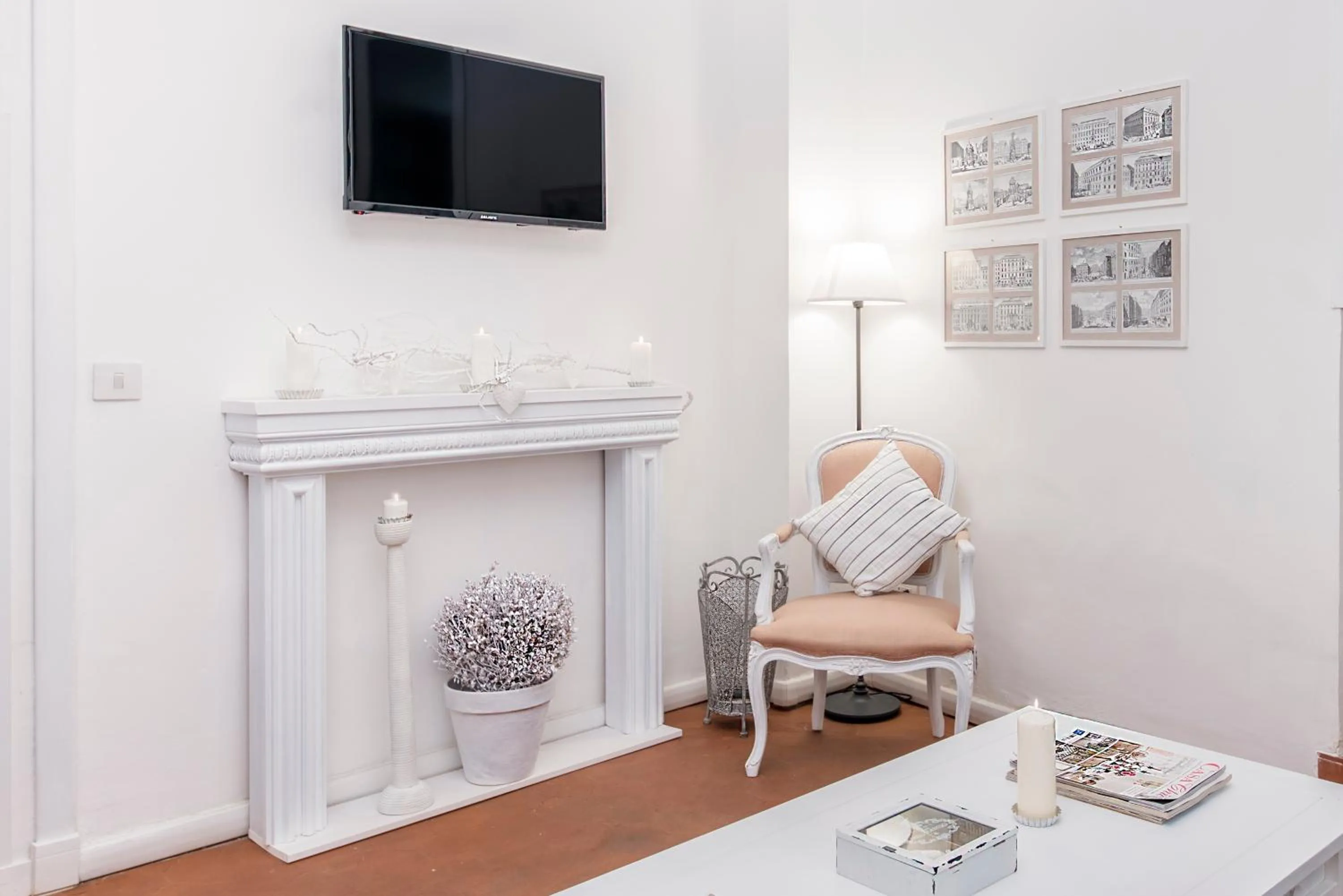 Seating area in Sweet Arco Farnese