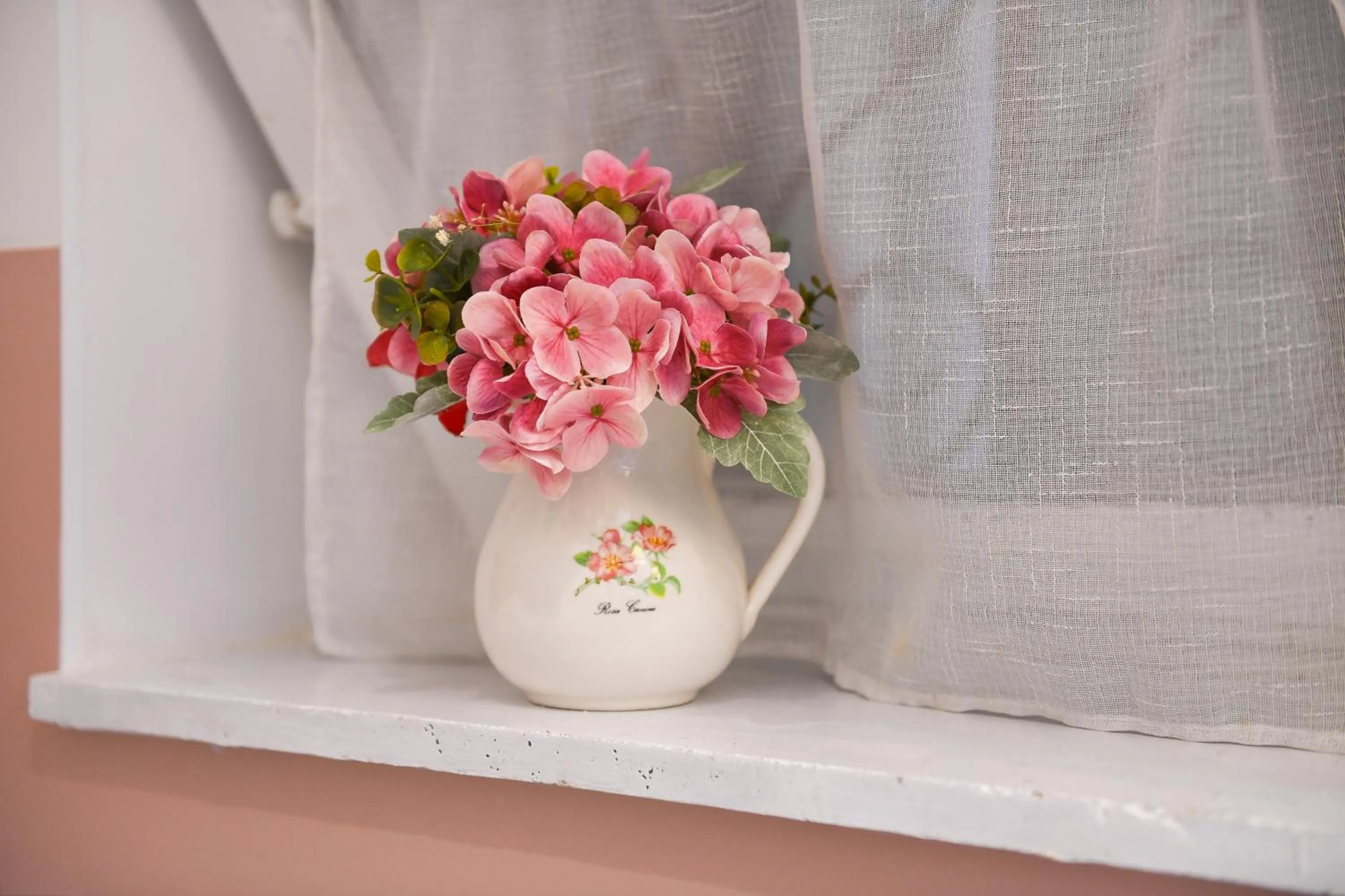 Bathroom in Sweet Arco Farnese