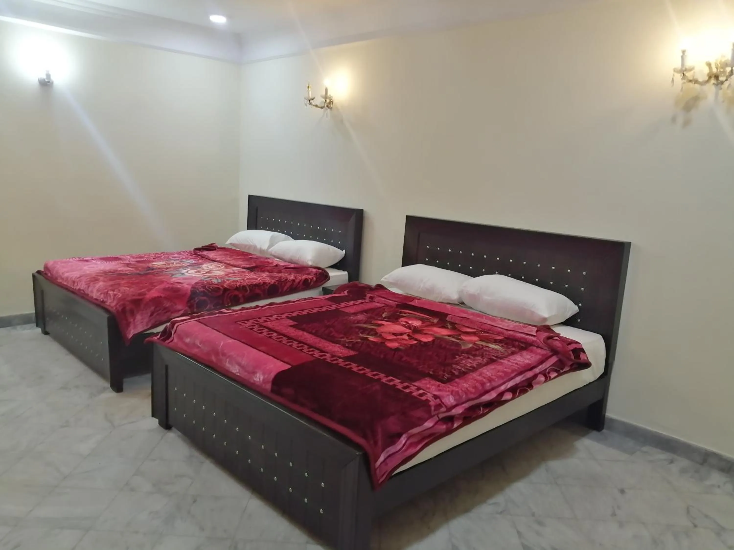 Star Hotel Lahore