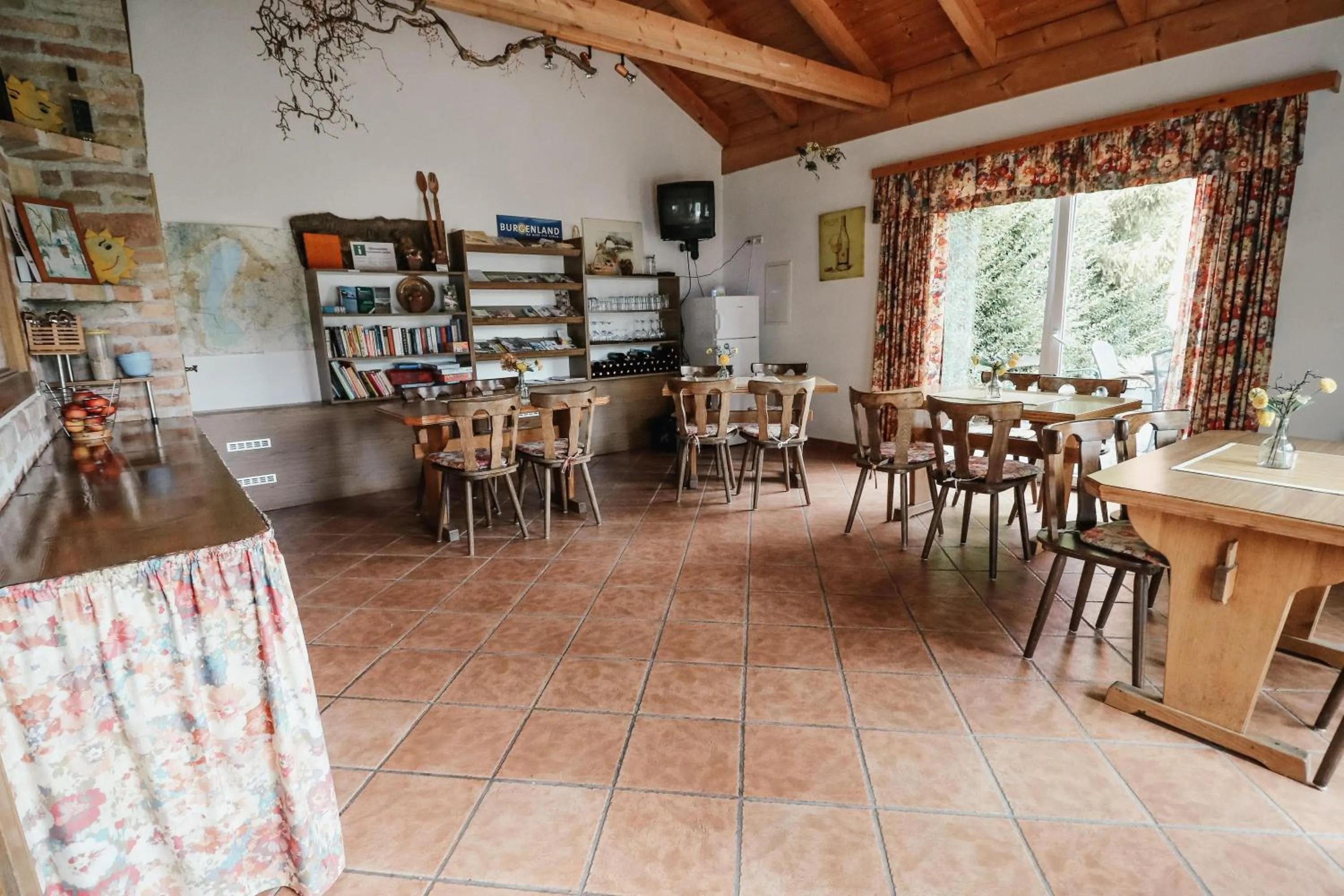 Buffet breakfast in Gästehaus Finklacke