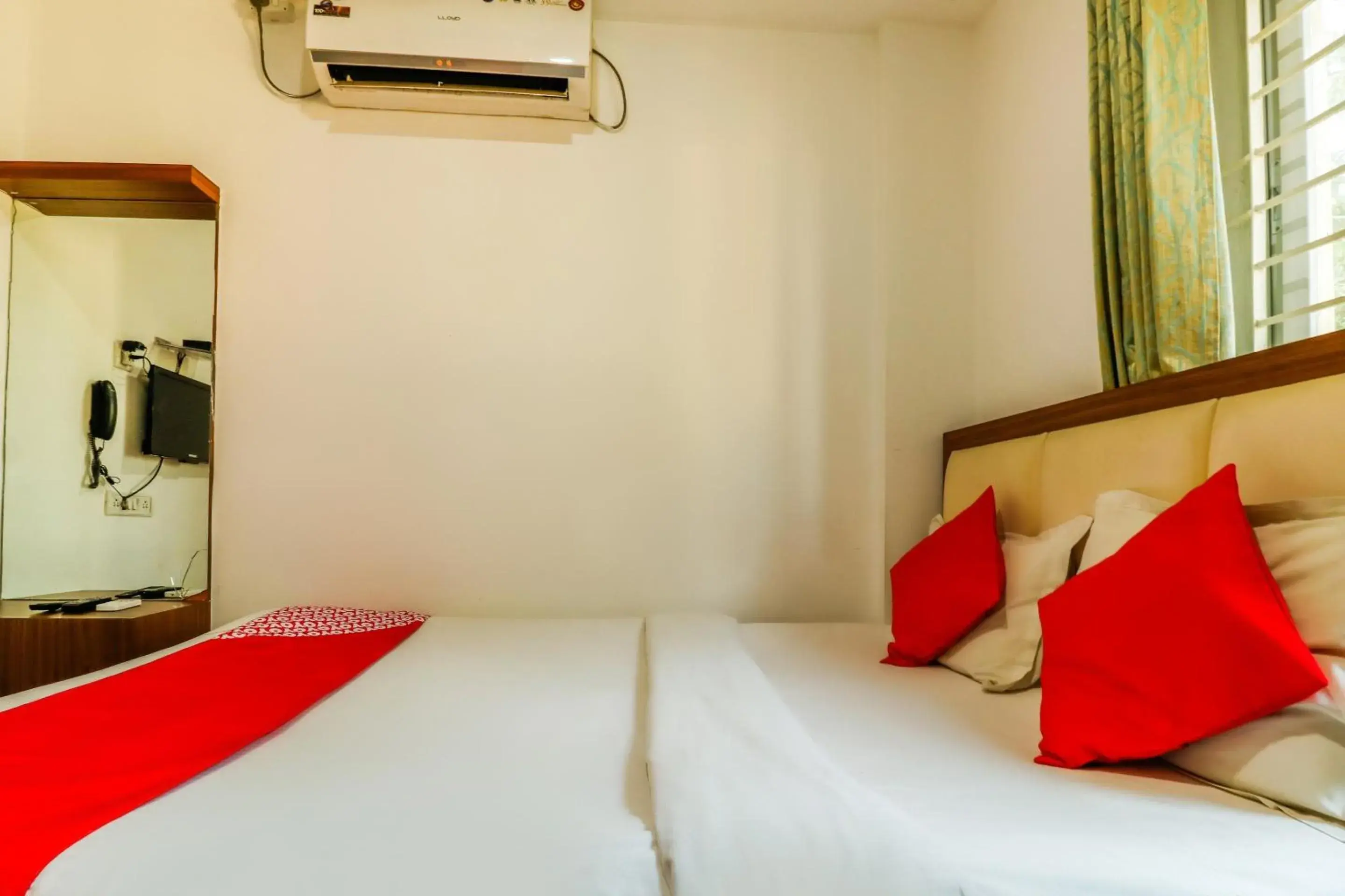 Bedroom, Bed in Hotel O The Royal Park Bedroom, Bed in Hotel O The Royal Park