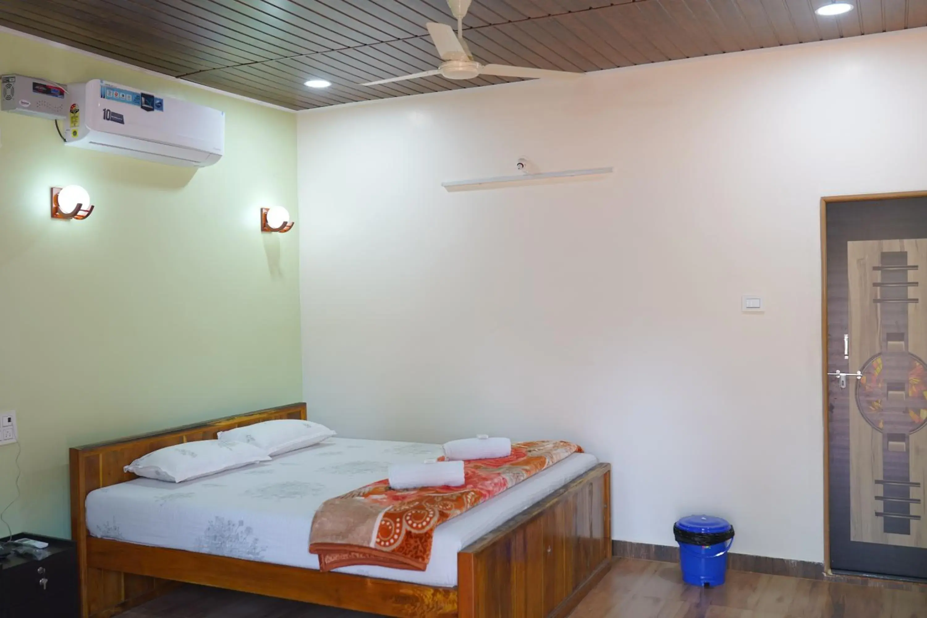 Bed in Viraz Valley Bed in Viraz Valley