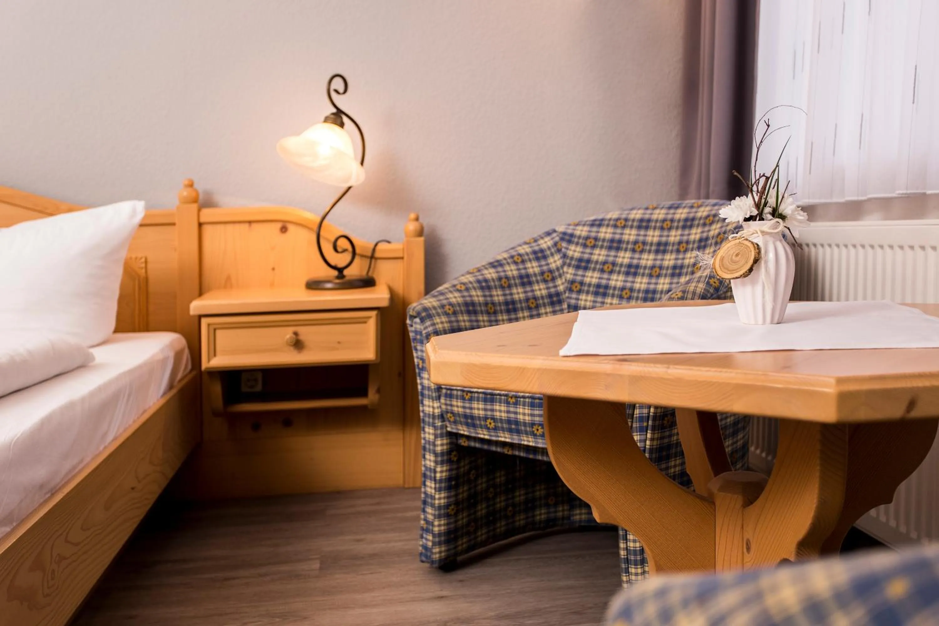 Decorative detail, Bed in Der Bayerische Hof