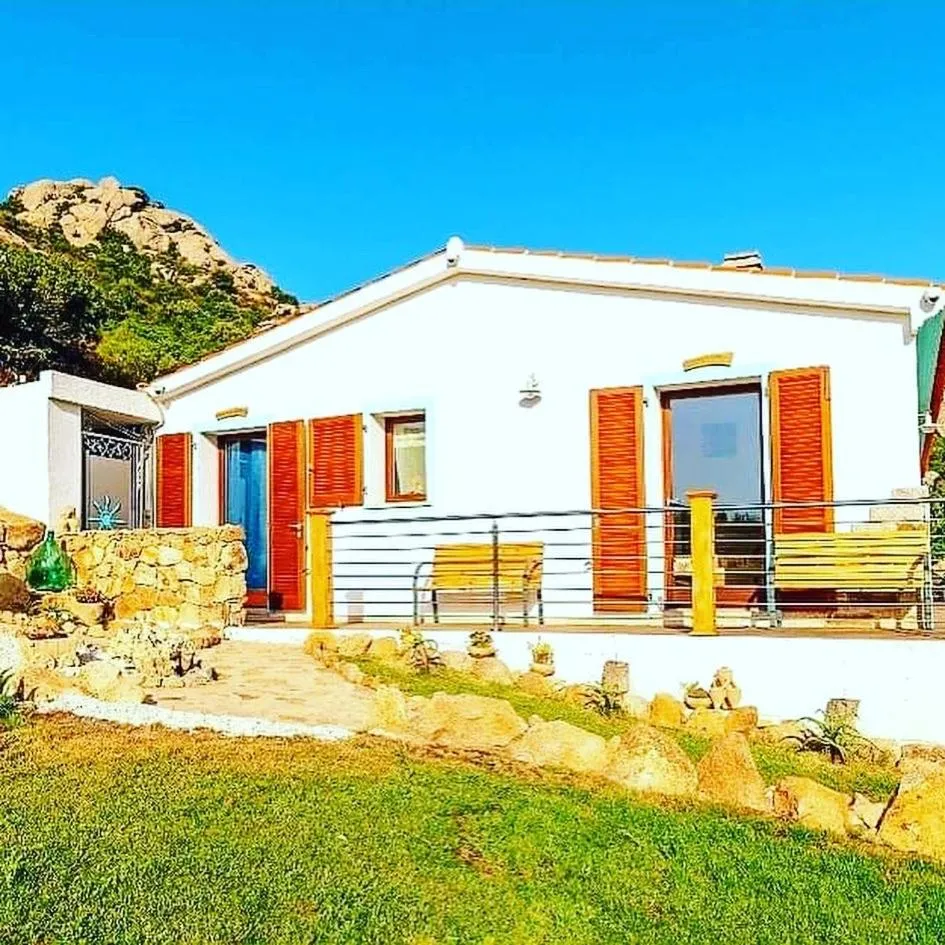 Double Room with Private Bathroom in Tenuta Petra Manna