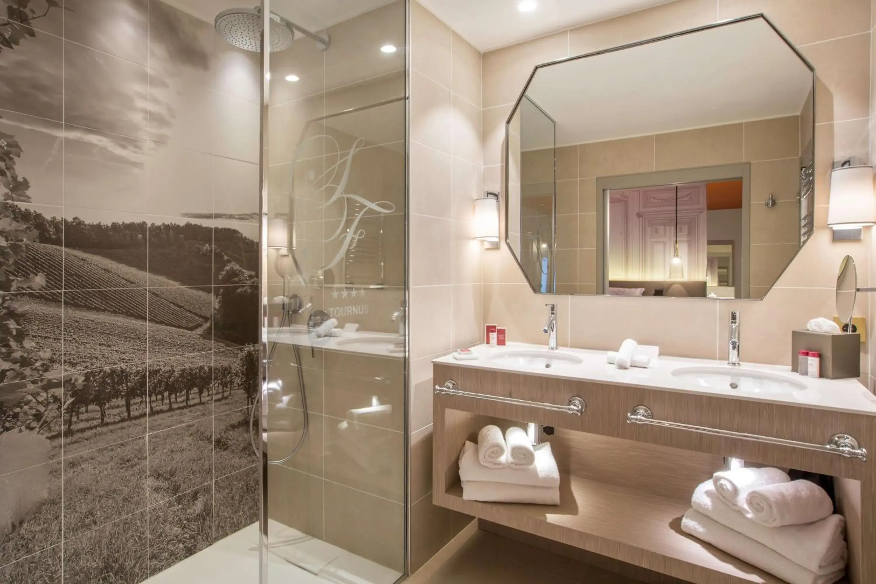 Bathroom in Hôtel & Spa Les Sept Fontaines Best Western Premier Bathroom in Hôtel & Spa Les Sept Fontaines Best Western Premier