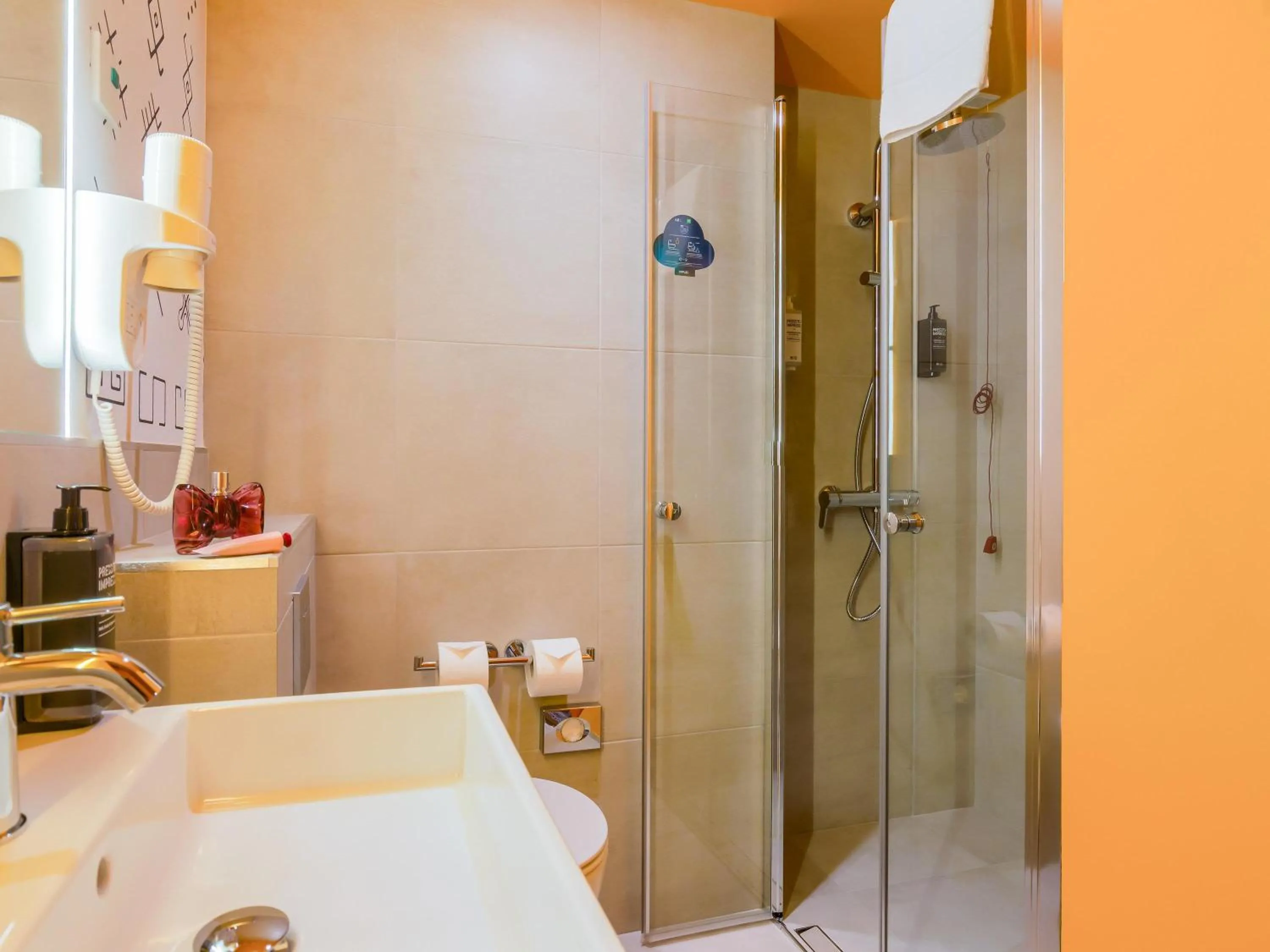 Bedroom in ibis Styles Bucharest City Center