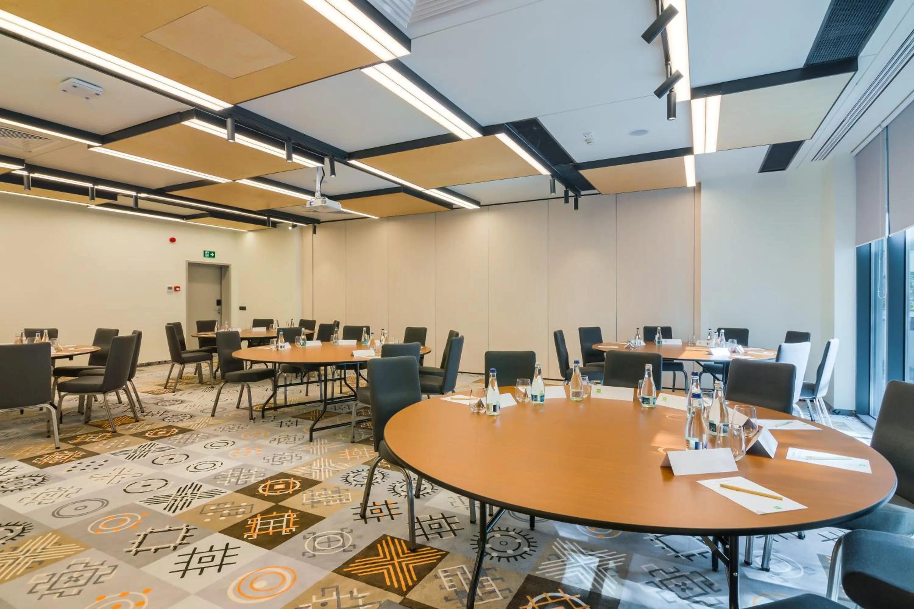 Business facilities in ibis Styles Bucharest City Center