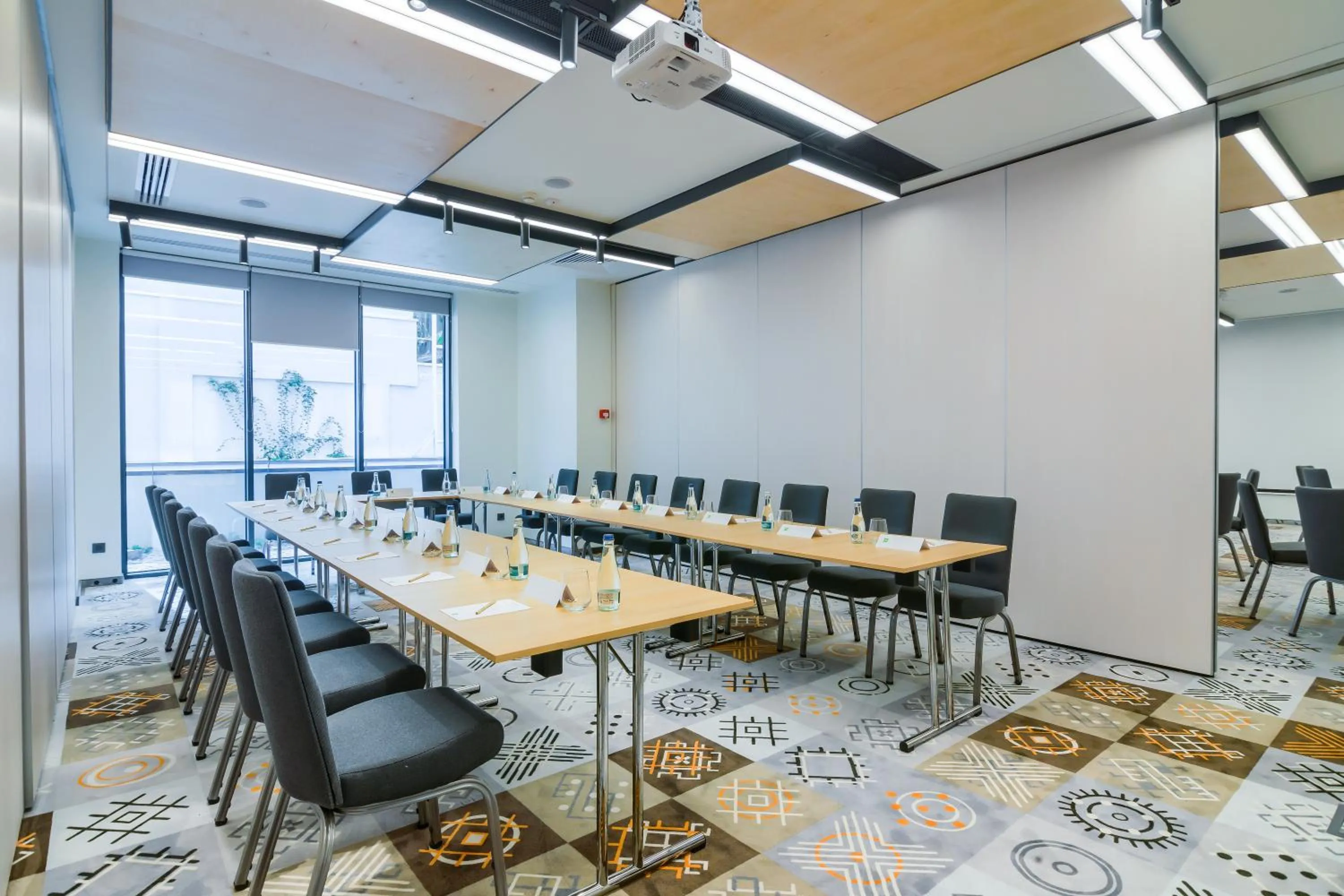 Business facilities in ibis Styles Bucharest City Center