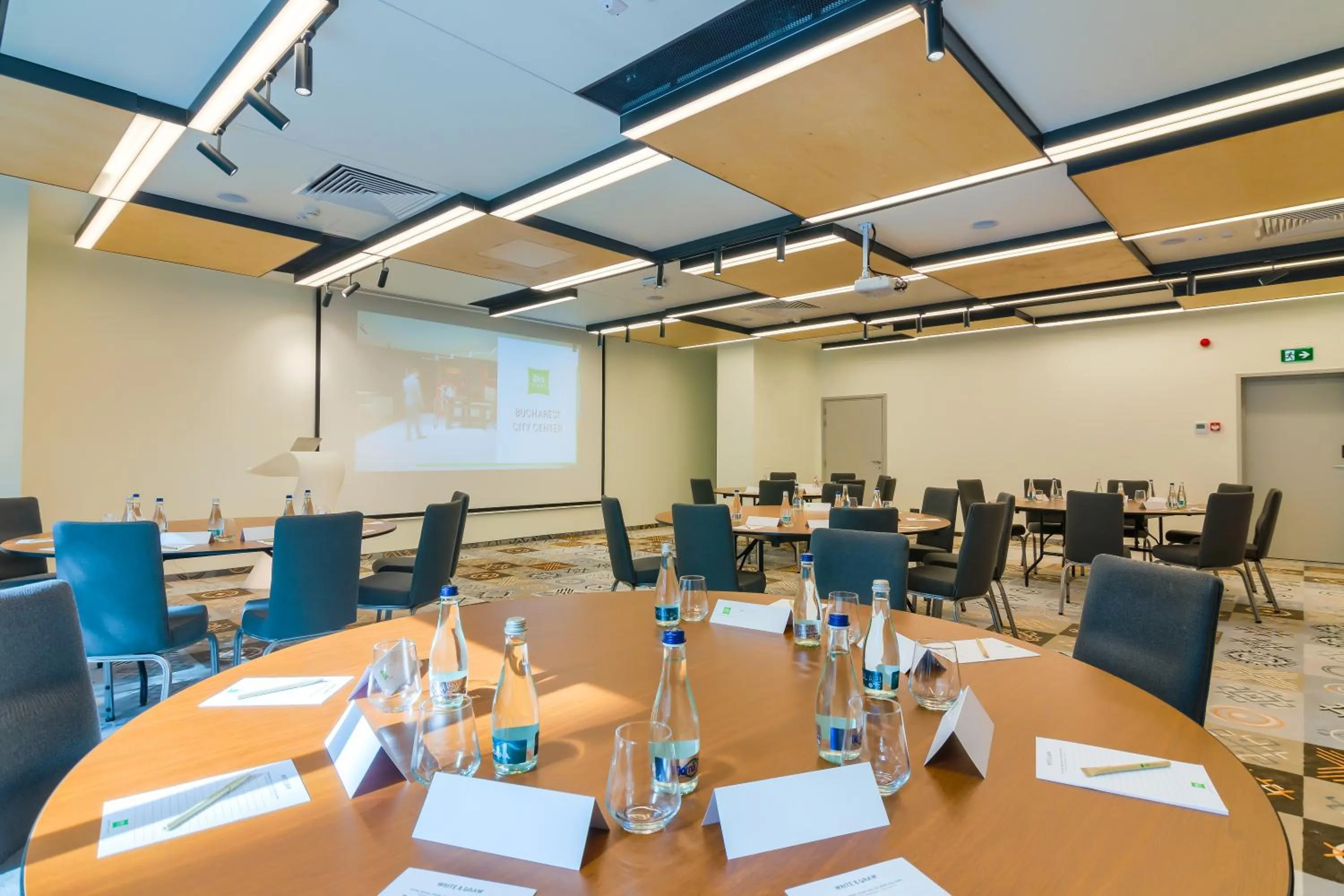 Business facilities in ibis Styles Bucharest City Center