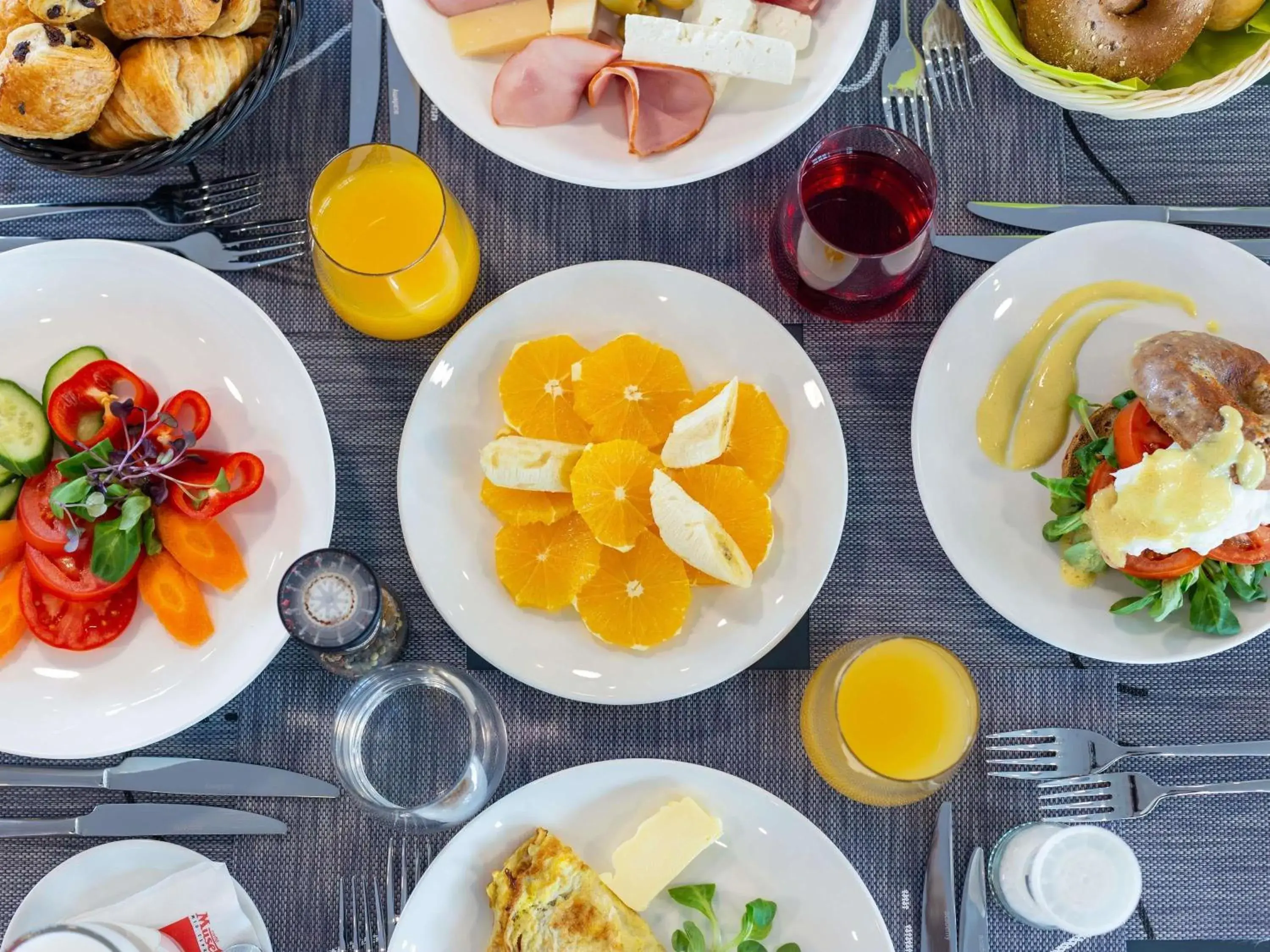 Breakfast in Ibis Styles Bucharest Airport Breakfast in Ibis Styles Bucharest Airport