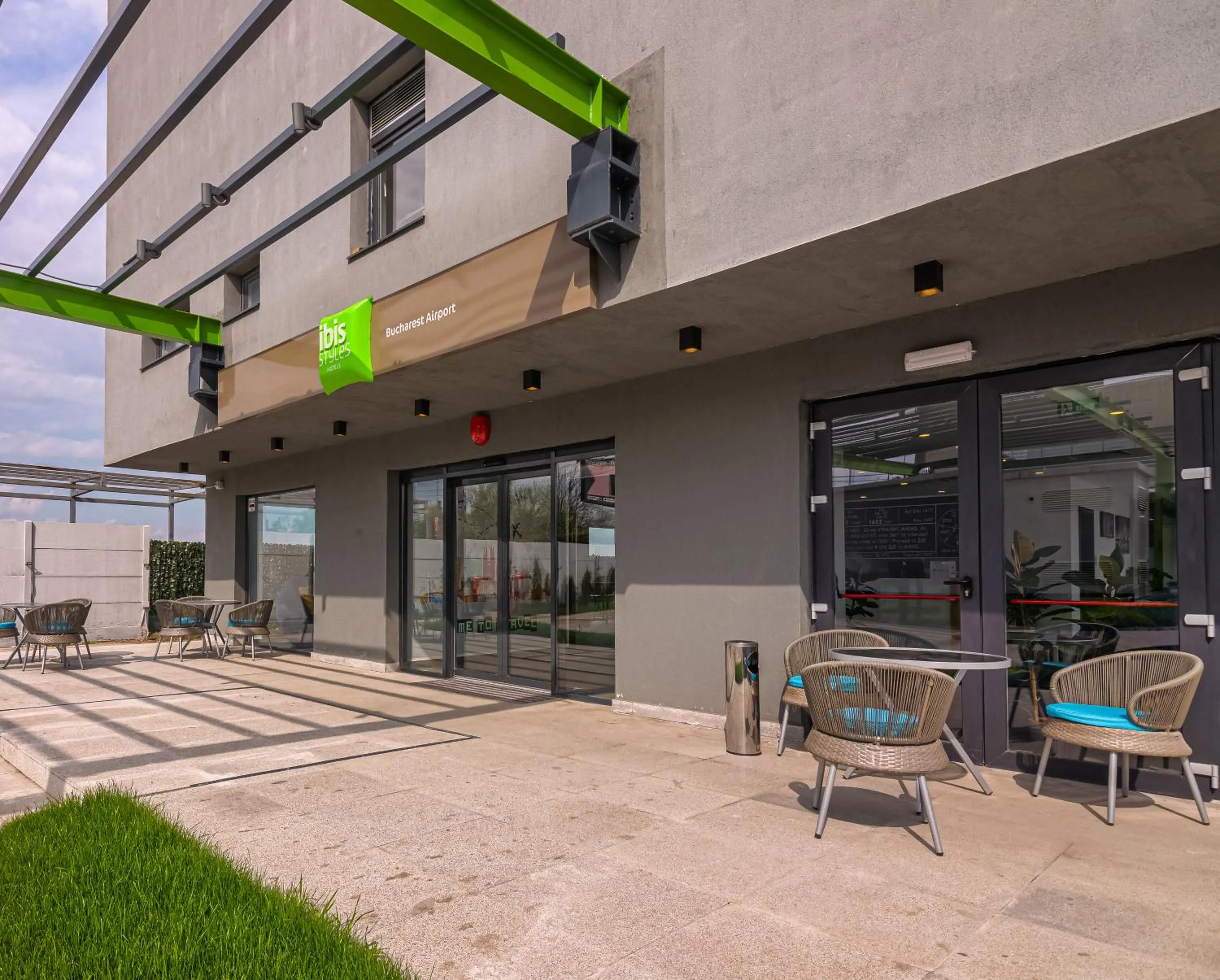 Balcony/Terrace in Ibis Styles Bucharest Airport
