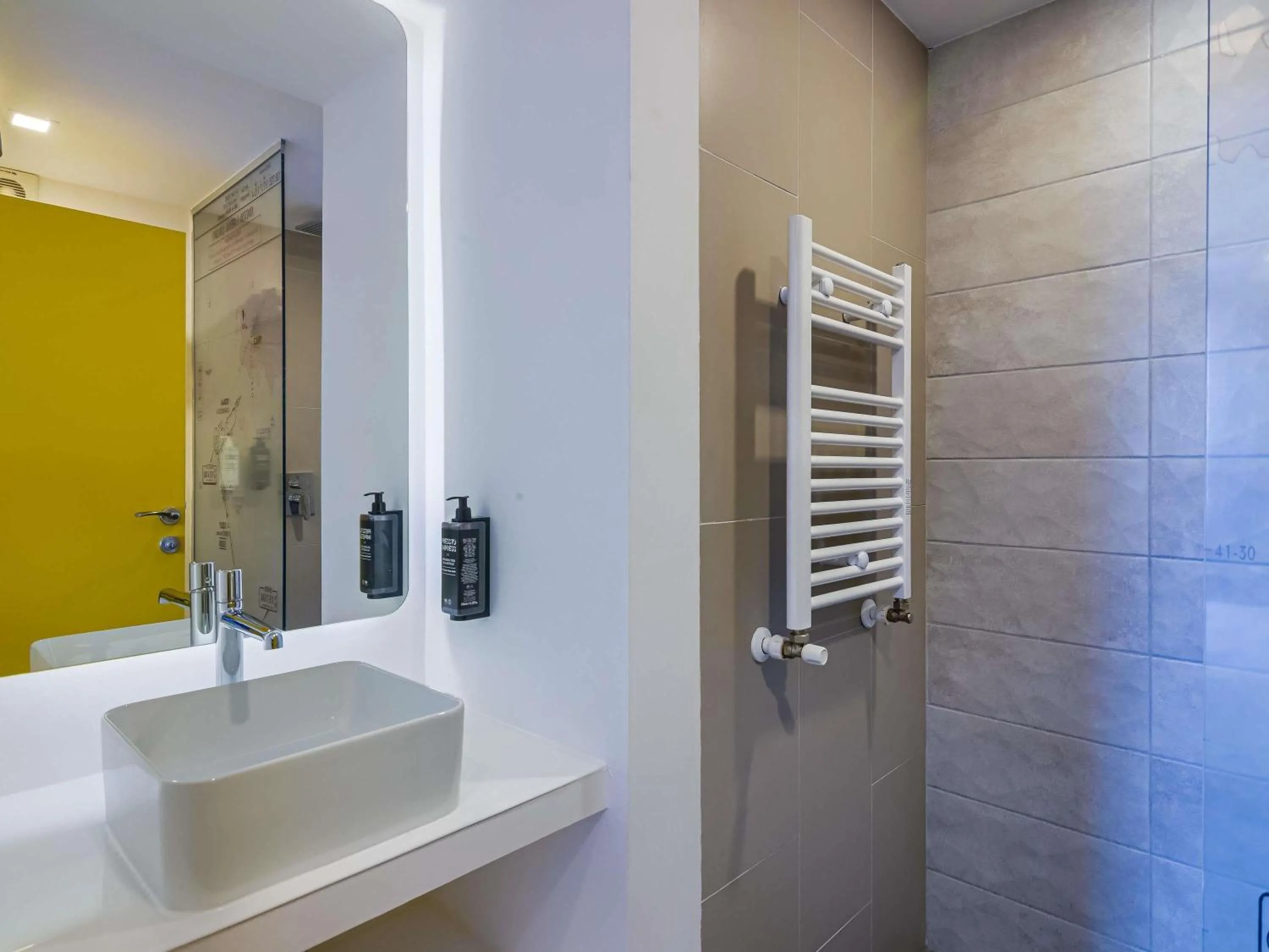 Bedroom in Ibis Styles Bucharest Airport