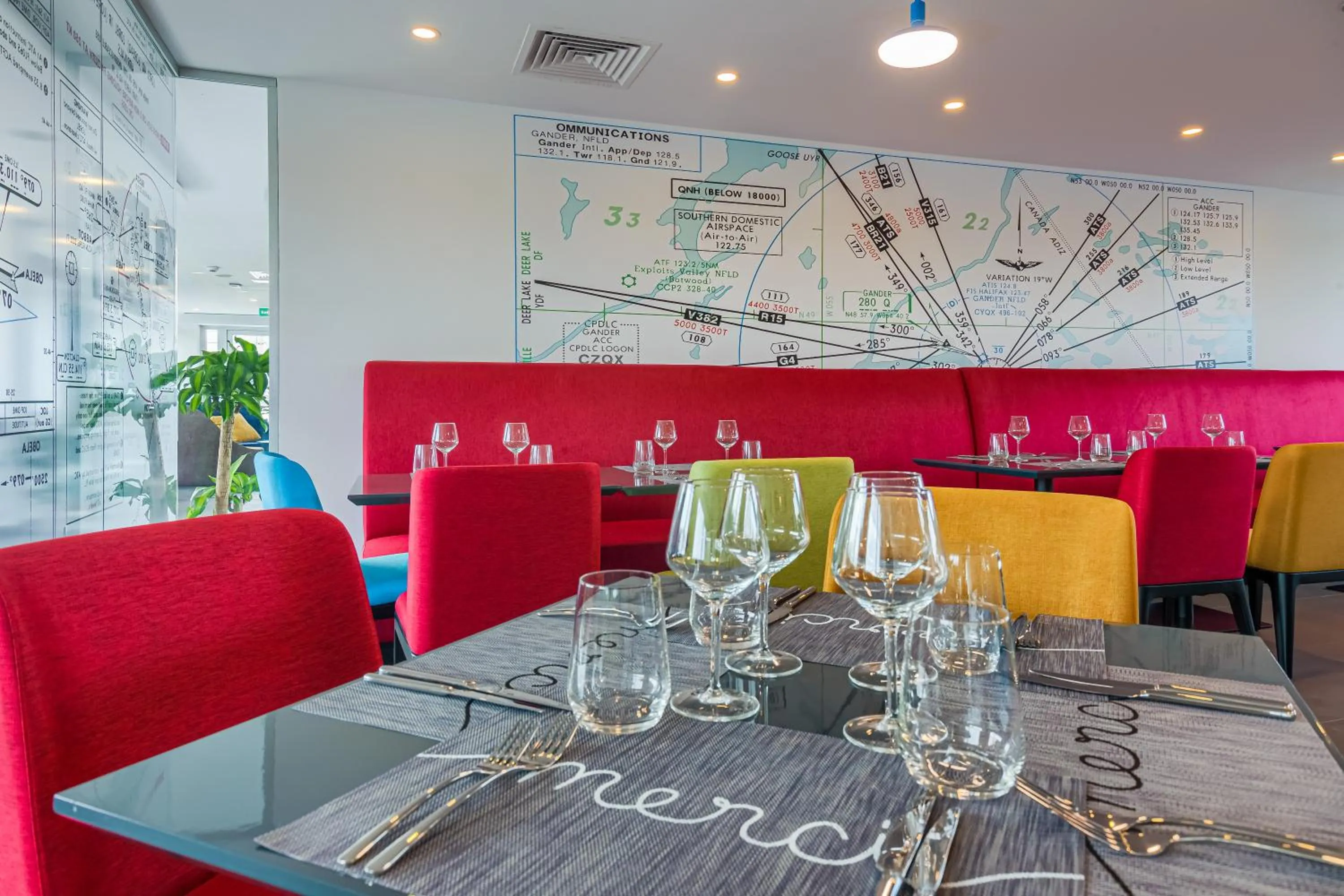 Restaurant/places to eat in Ibis Styles Bucharest Airport