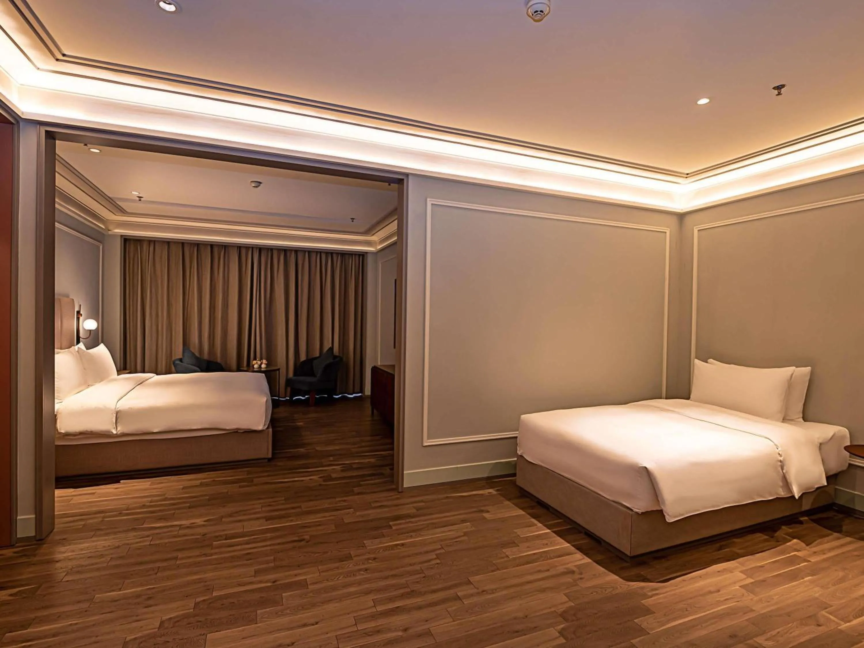 Bedroom, Bed in Mercure Guangzhou Nansha