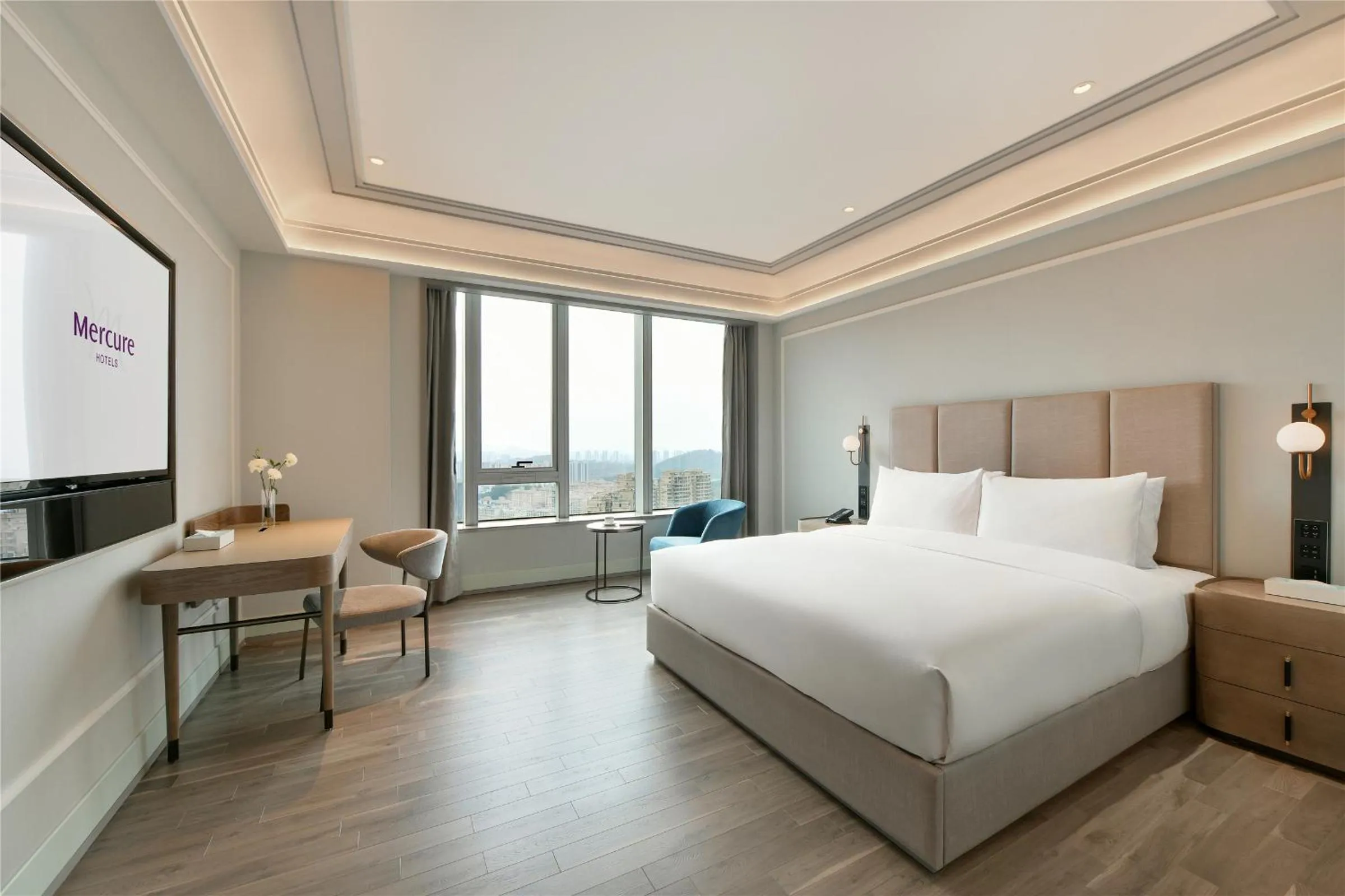 Bed in Mercure Guangzhou Nansha