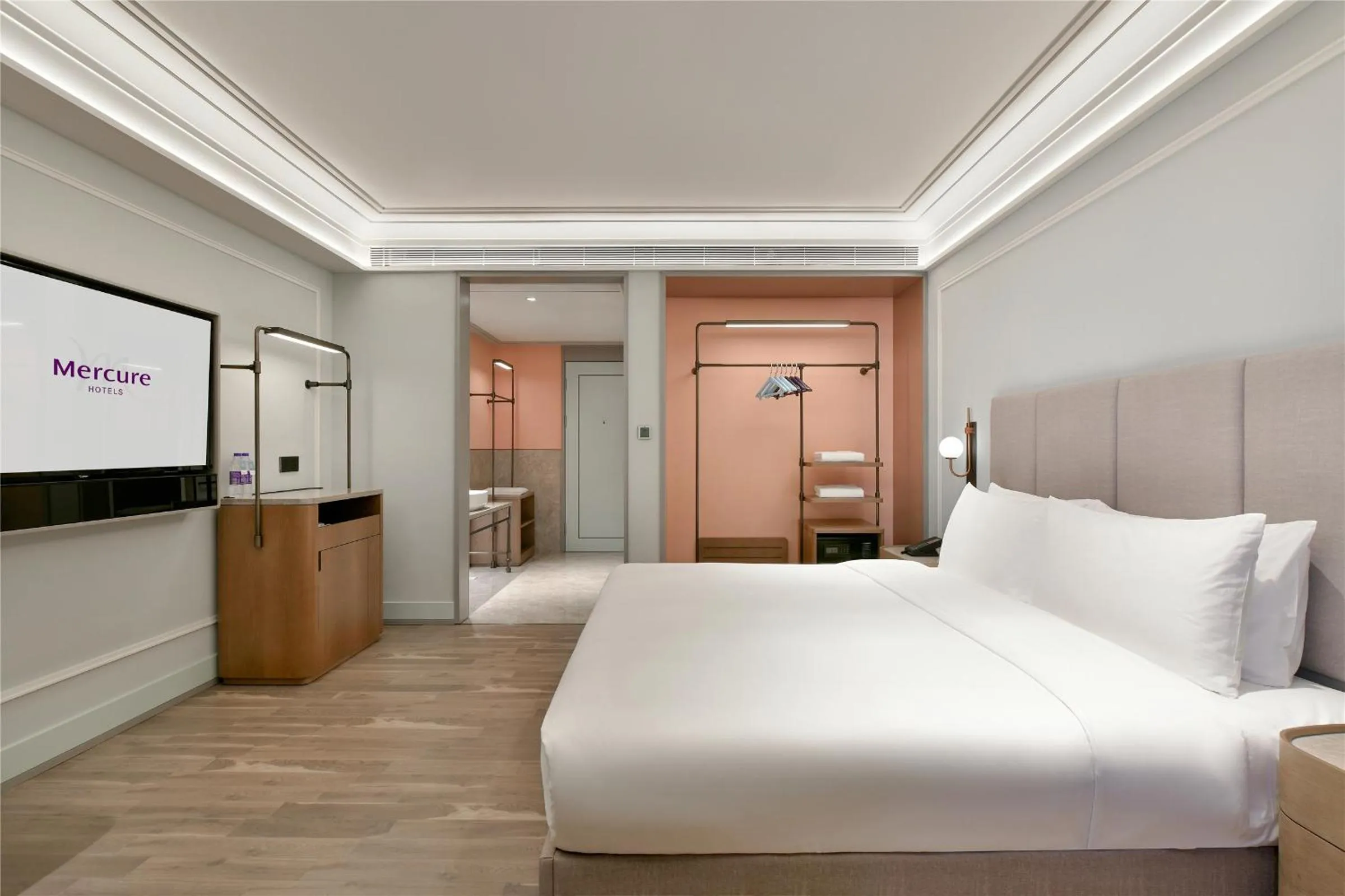 Photo of the whole room, Bed in Mercure Guangzhou Nansha