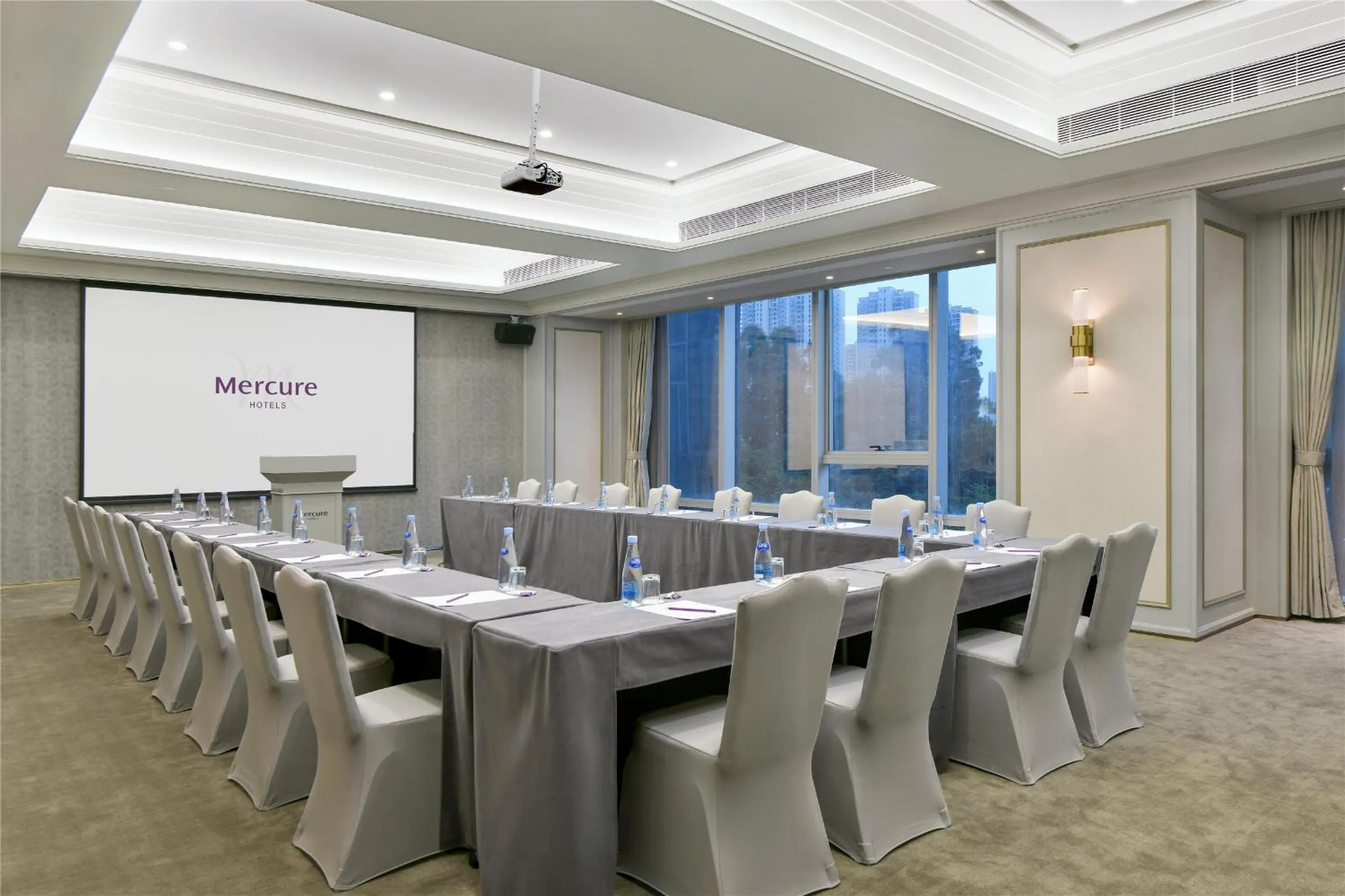Meeting/conference room in Mercure Guangzhou Nansha