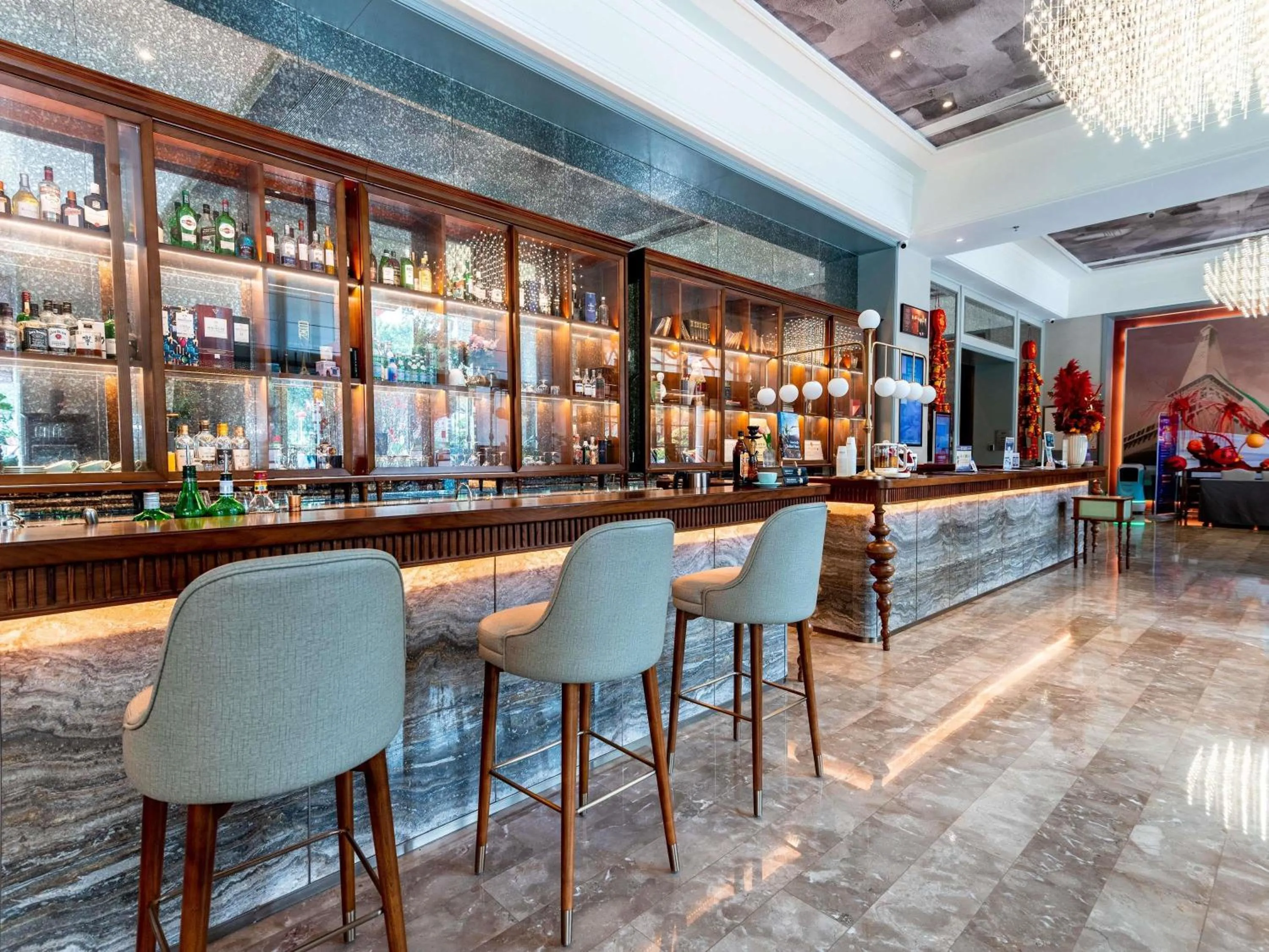 Lounge or bar in Mercure Guangzhou Nansha