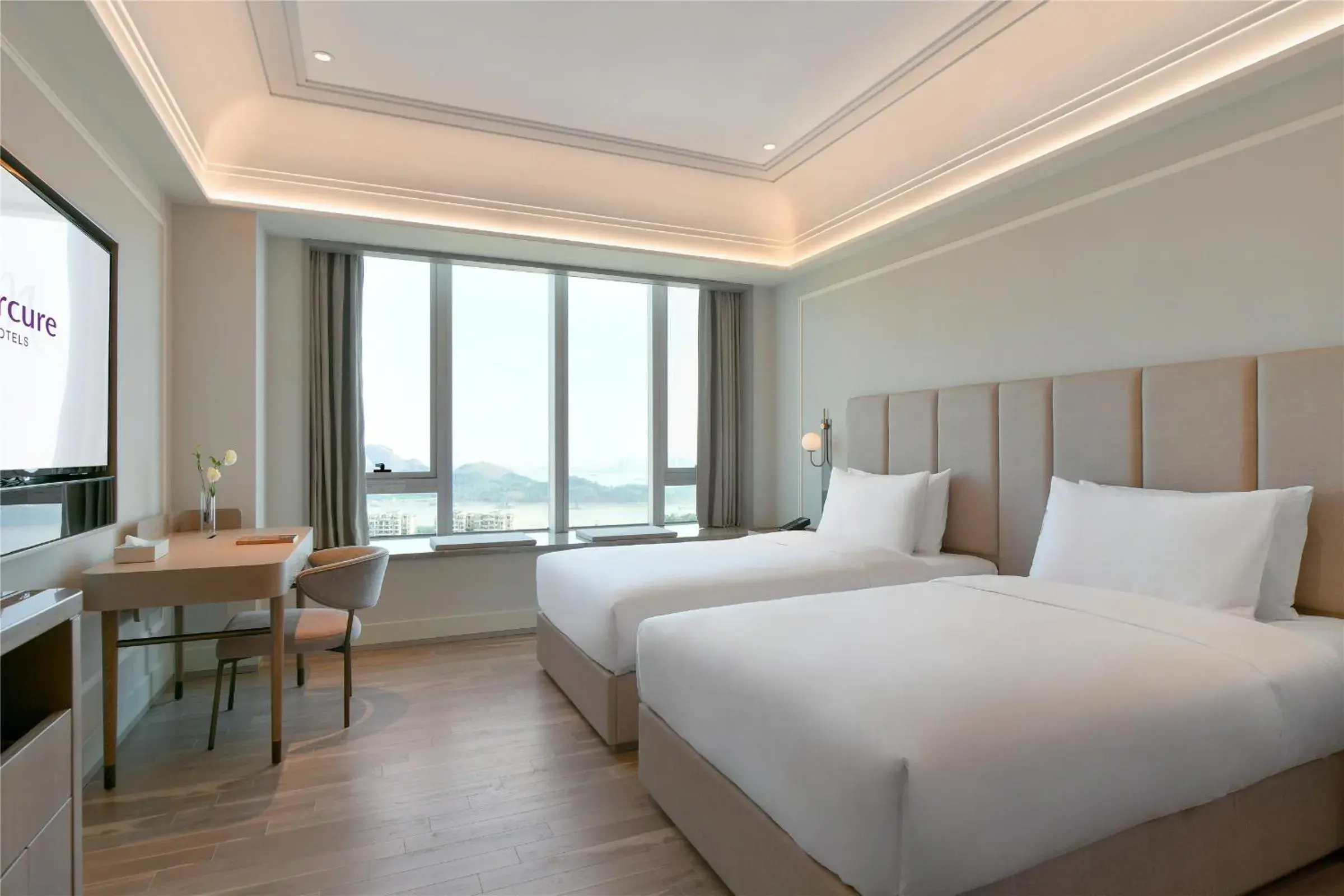 Deluxe Twin Room in Mercure Guangzhou Nansha Deluxe Twin Room in Mercure Guangzhou Nansha