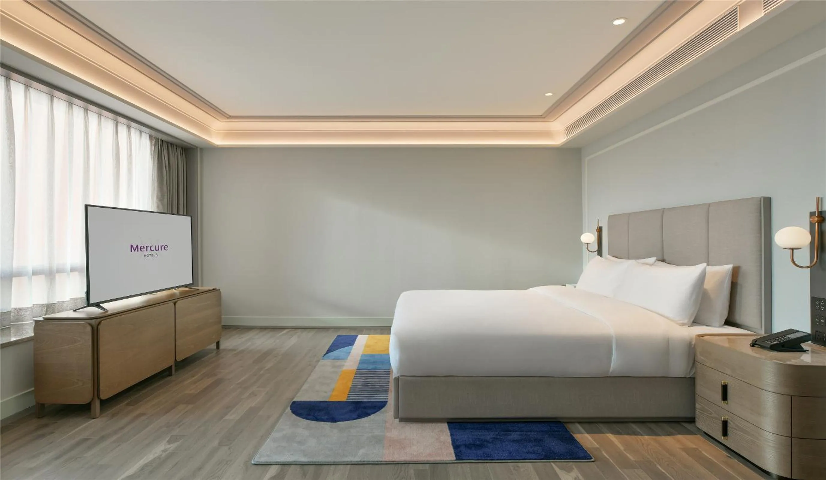 Bed in Mercure Guangzhou Nansha