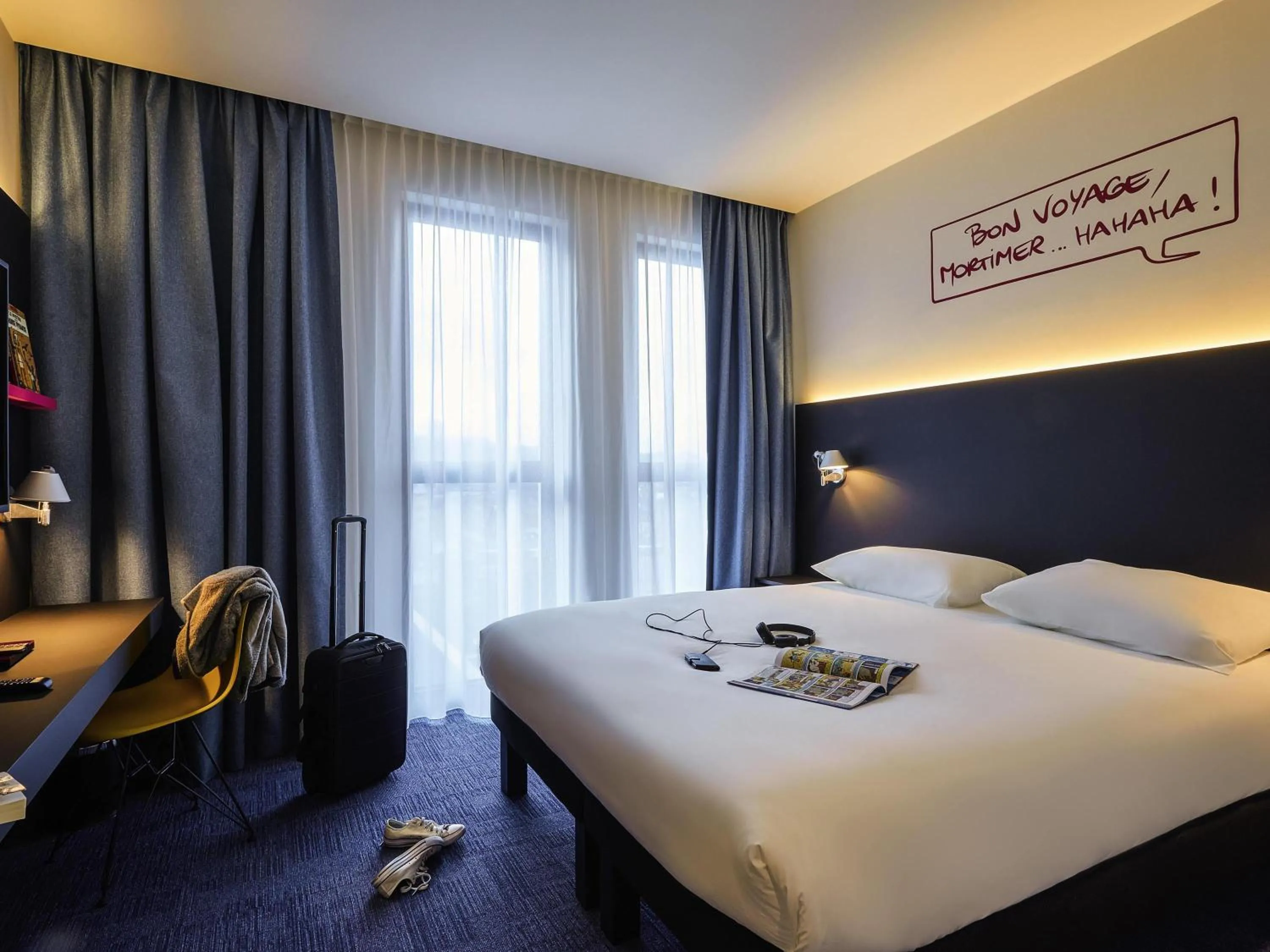Bedroom, Bed in ibis Styles Liege Guillemins