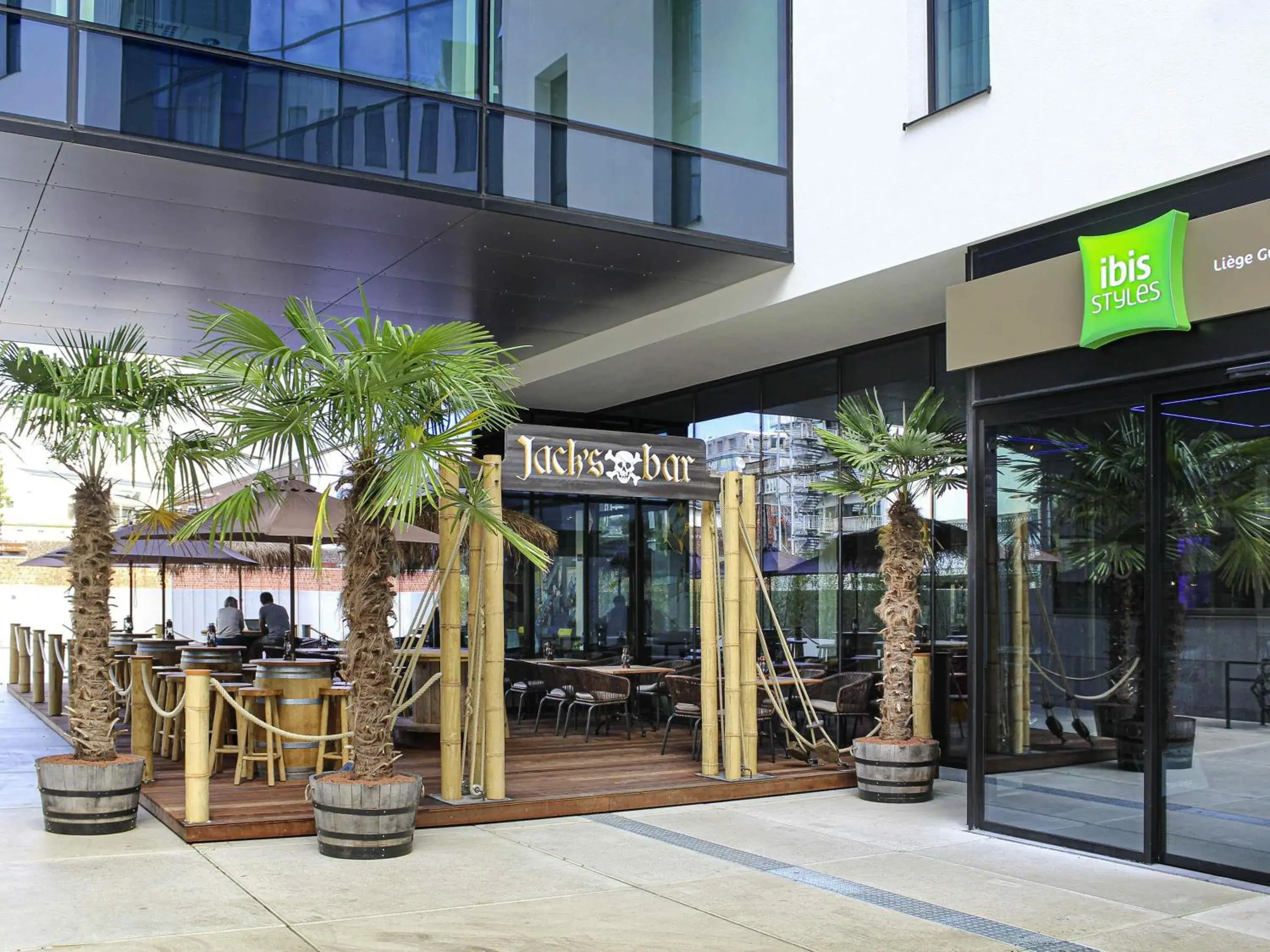 Lounge or bar in ibis Styles Liege Guillemins Lounge or bar in ibis Styles Liege Guillemins