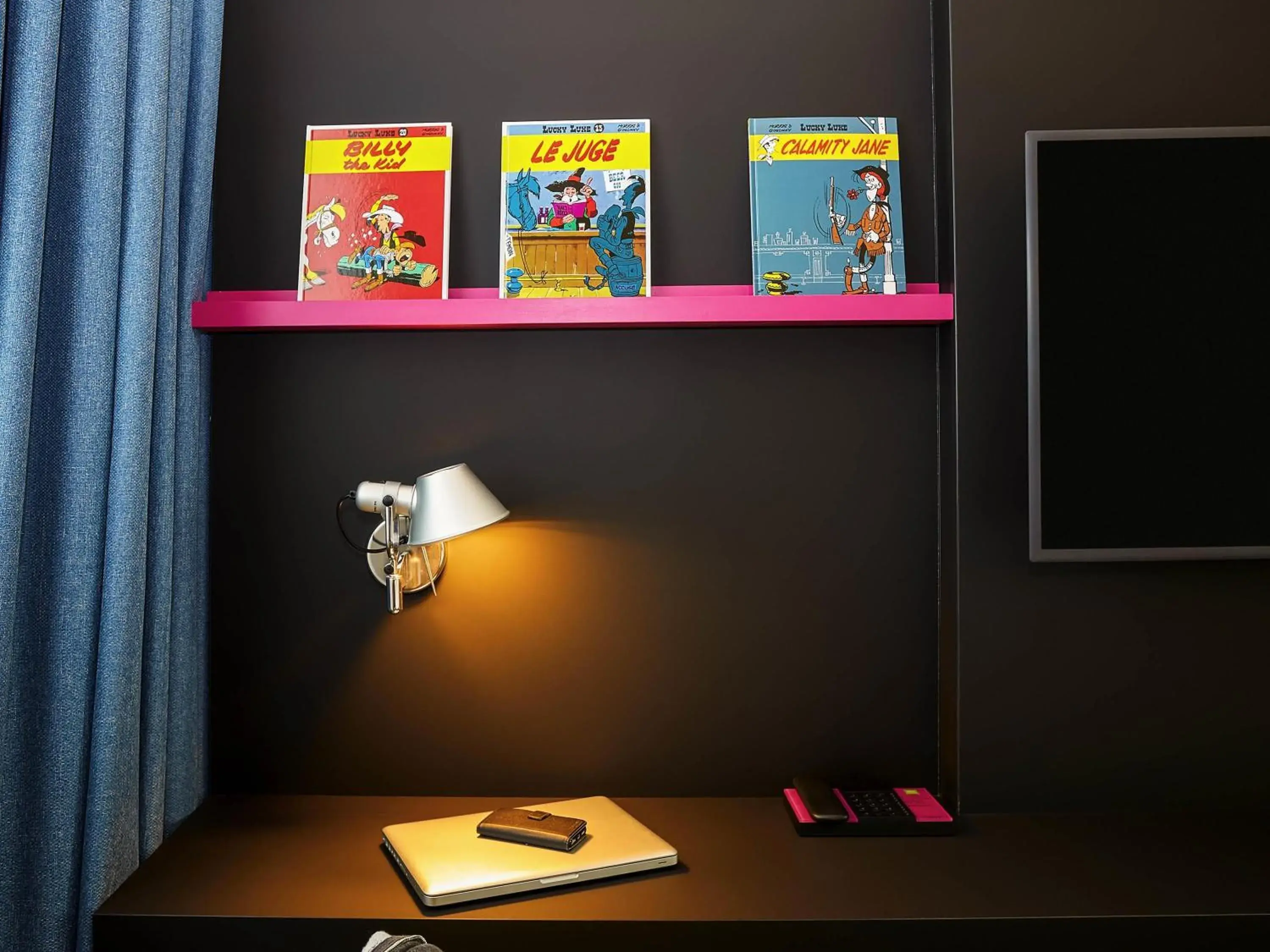 Bedroom in ibis Styles Liege Guillemins Bedroom in ibis Styles Liege Guillemins