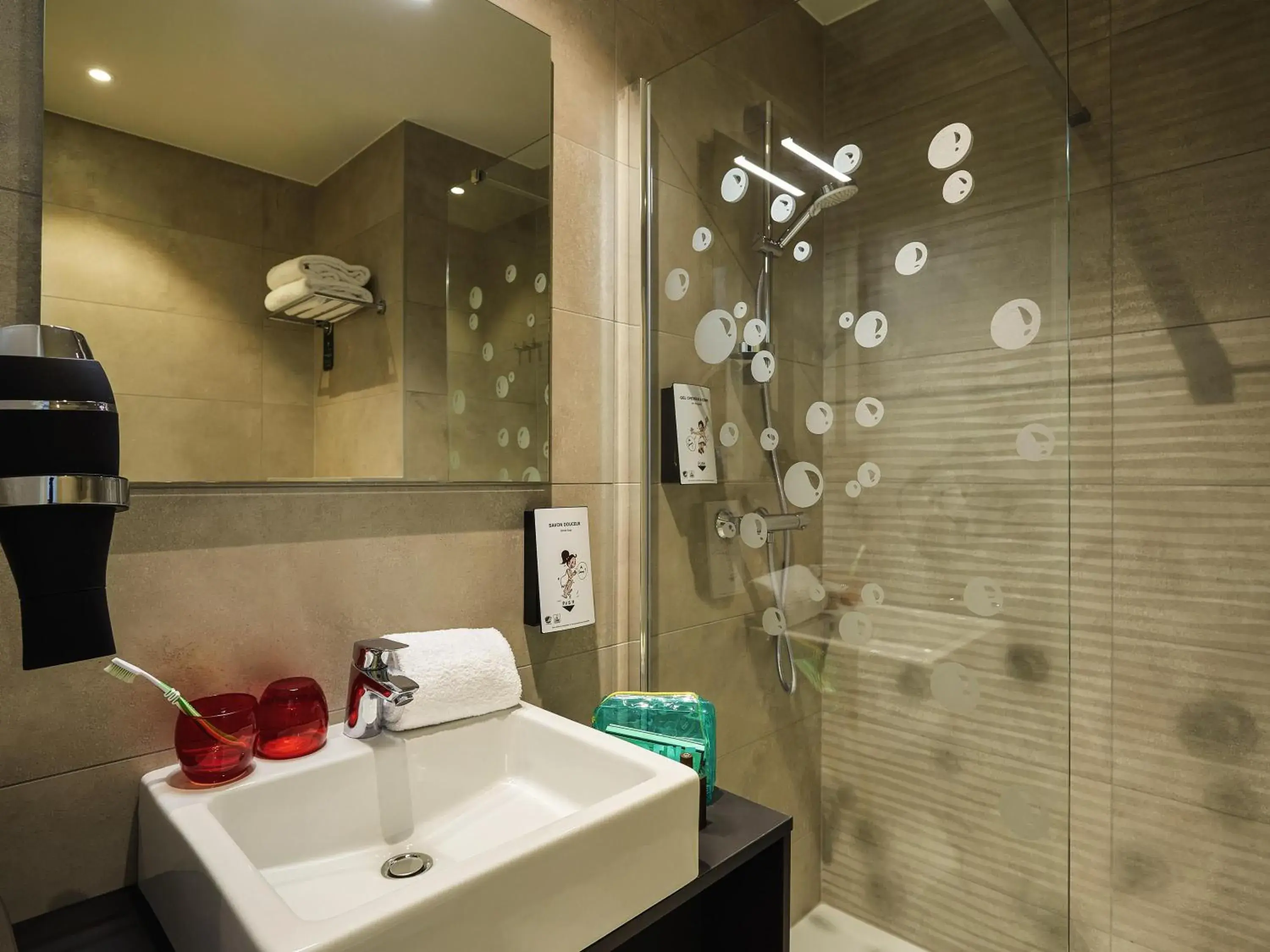 Bedroom in ibis Styles Liege Guillemins Bedroom in ibis Styles Liege Guillemins