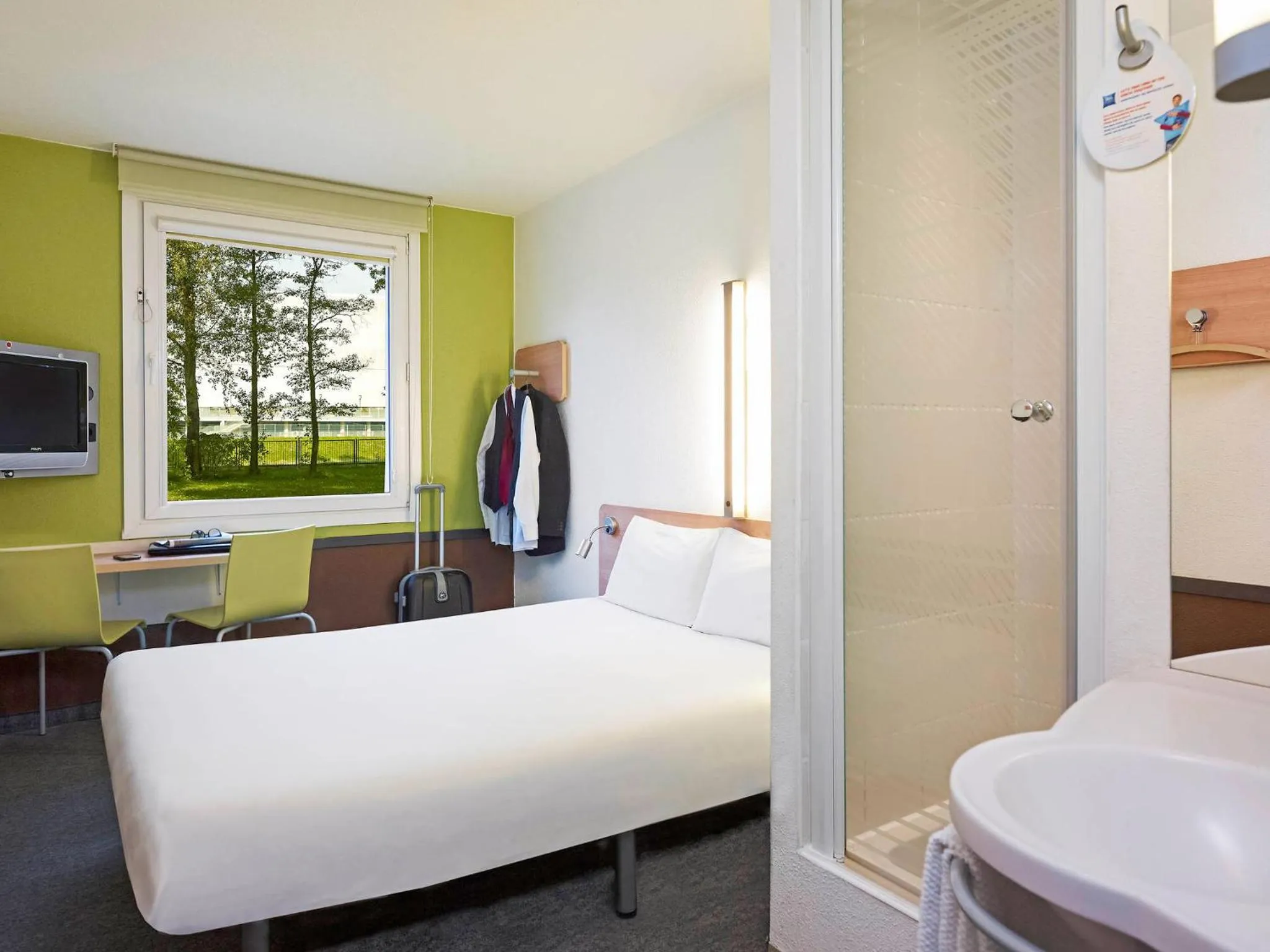 Bed in ibis budget Wrocław Stadion