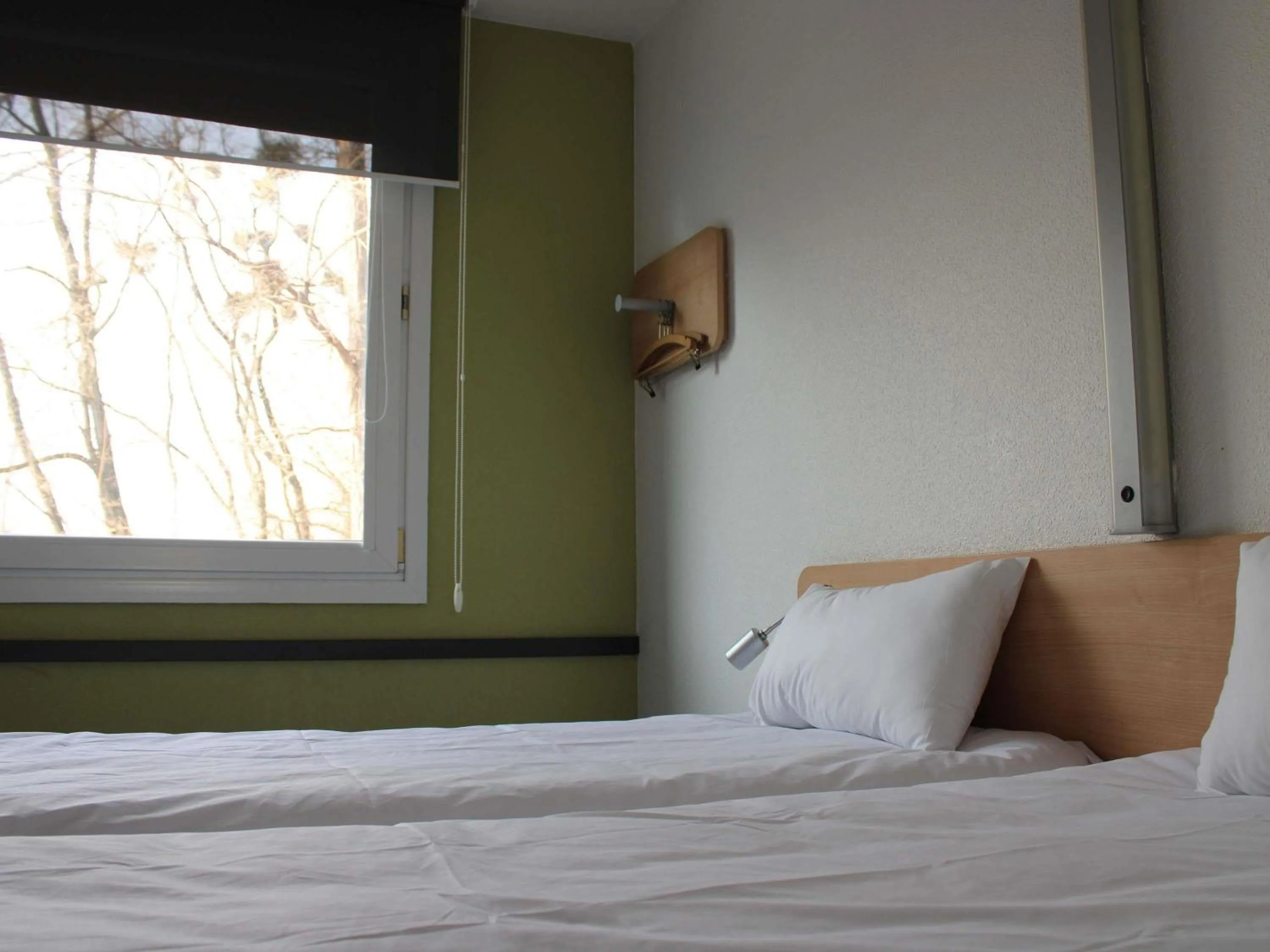 Bedroom, Bed in ibis budget Wrocław Stadion