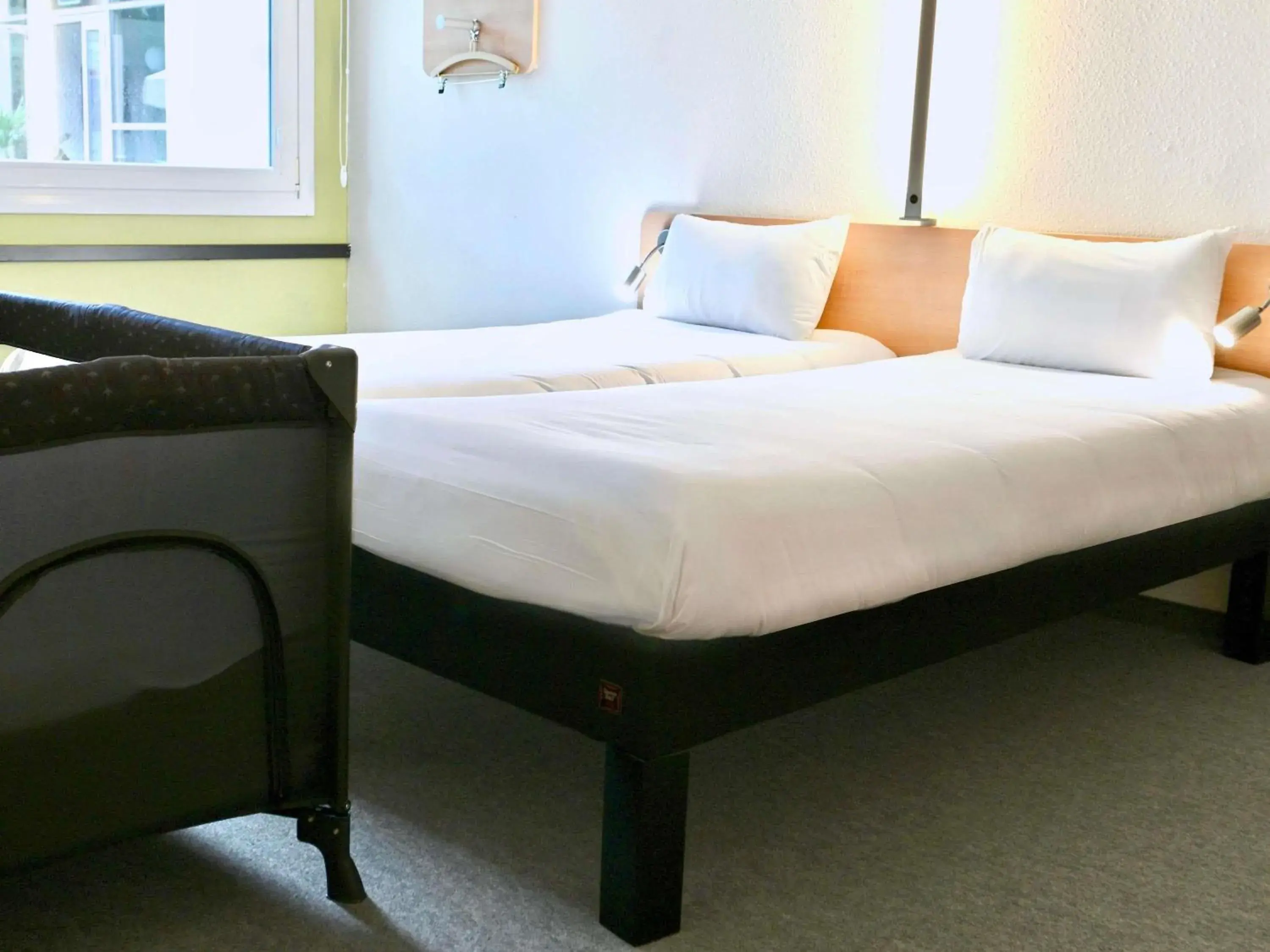 Bedroom, Bed in ibis budget Wrocław Stadion Bedroom, Bed in ibis budget Wrocław Stadion