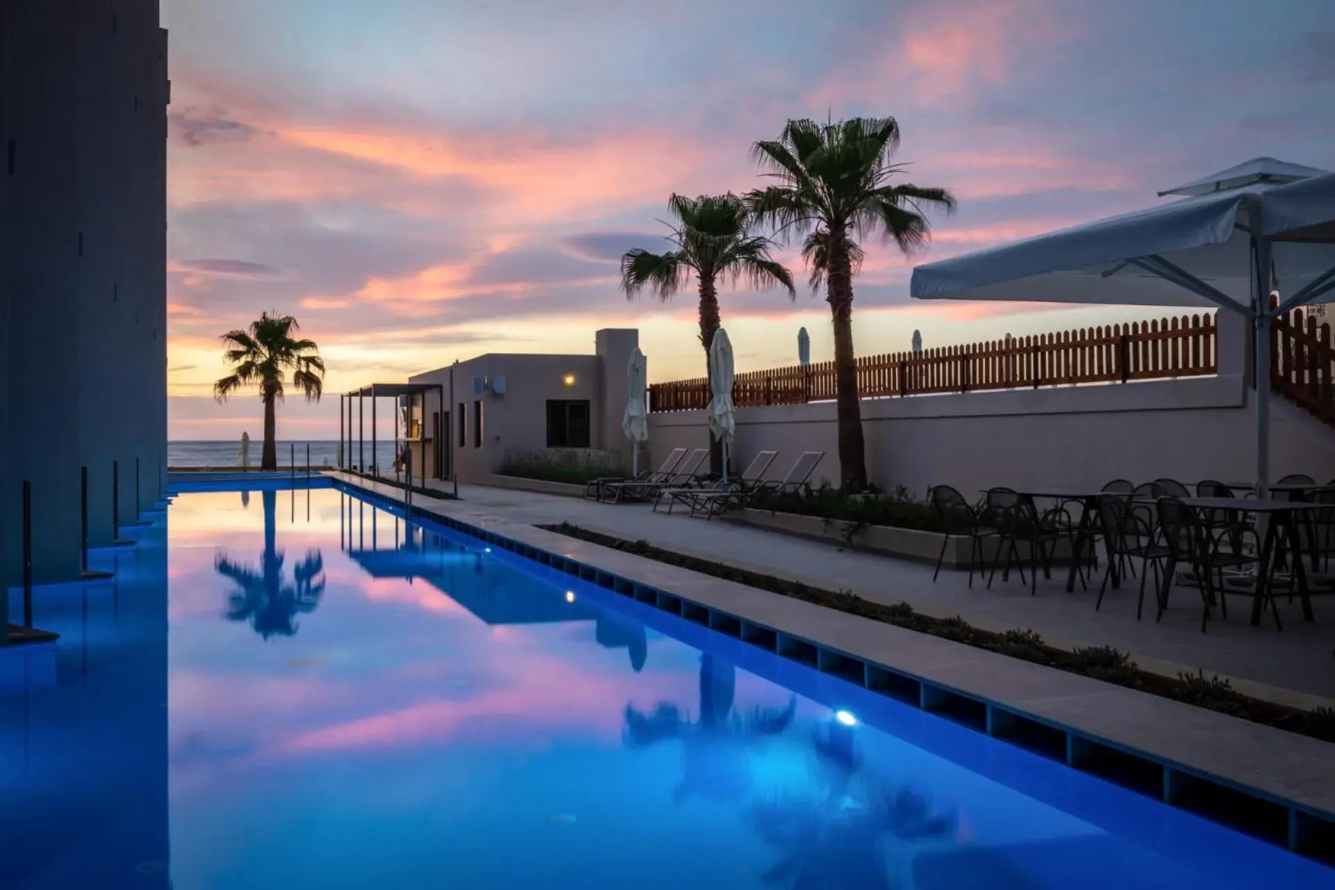 Pool view in White Olive Elite Rethymno Pool view in White Olive Elite Rethymno