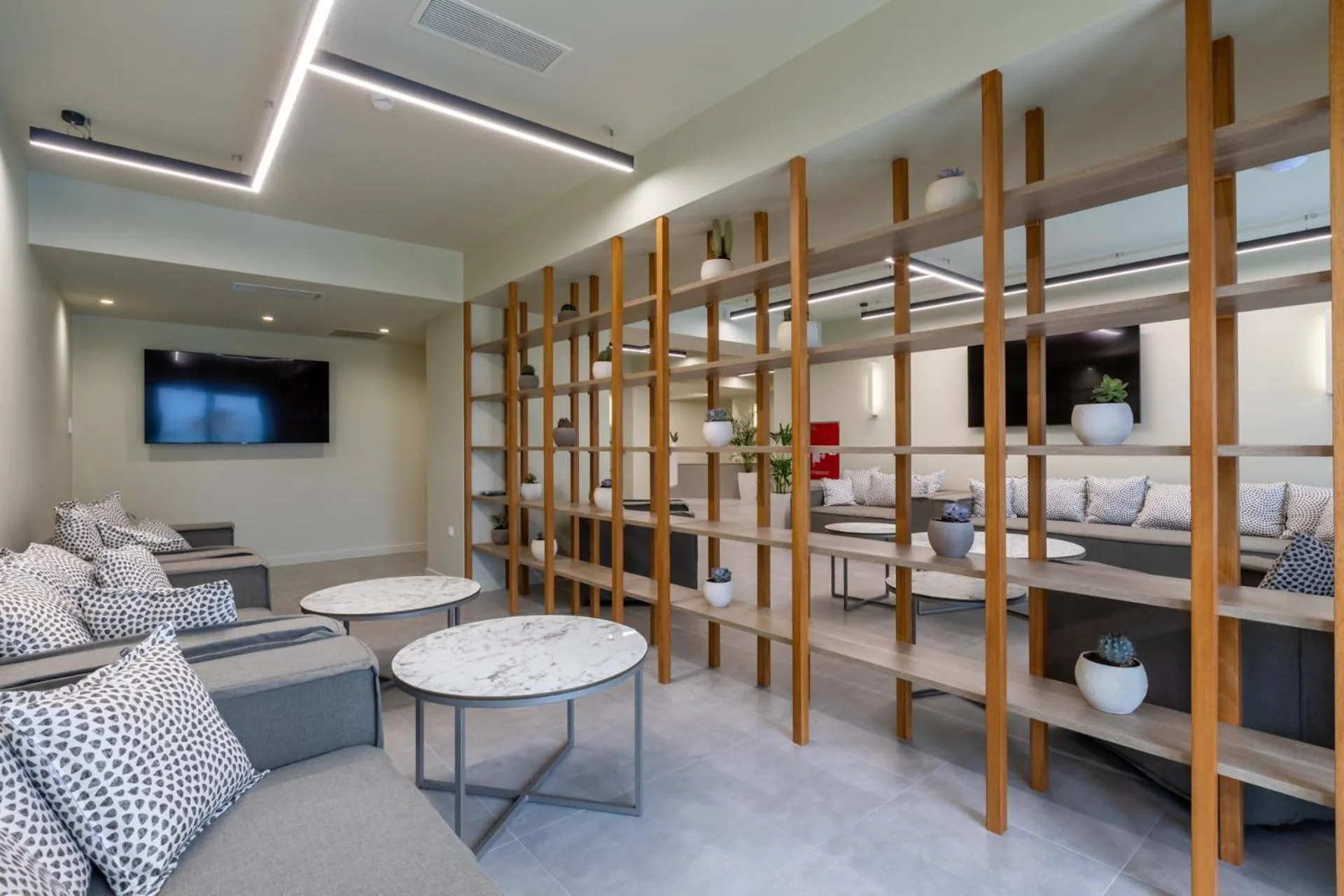 Lobby or reception in White Olive Elite Rethymno