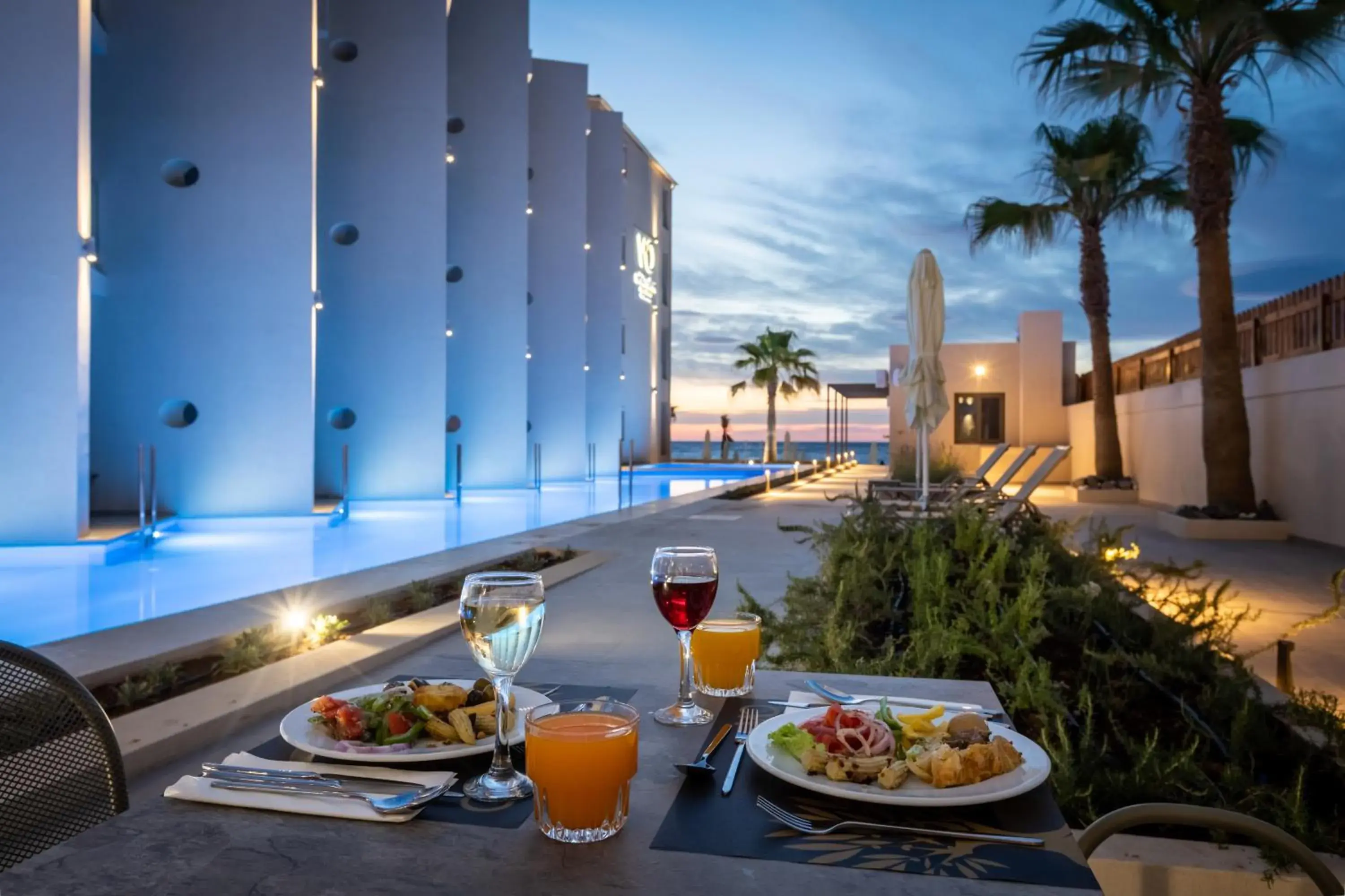 Swimming pool in White Olive Elite Rethymno Swimming pool in White Olive Elite Rethymno