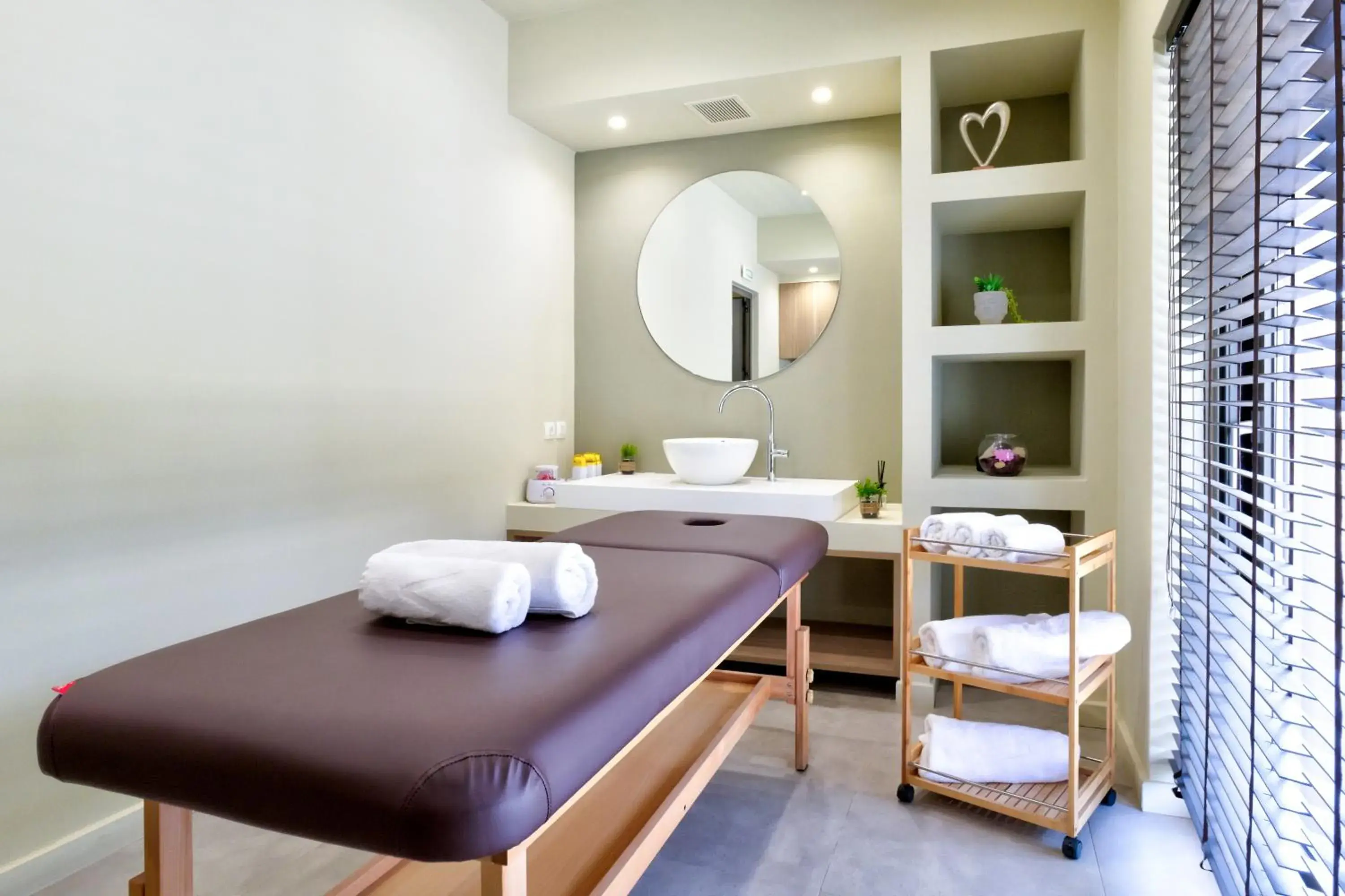 Spa and wellness centre/facilities, Bed in White Olive Elite Rethymno Spa and wellness centre/facilities, Bed in White Olive Elite Rethymno