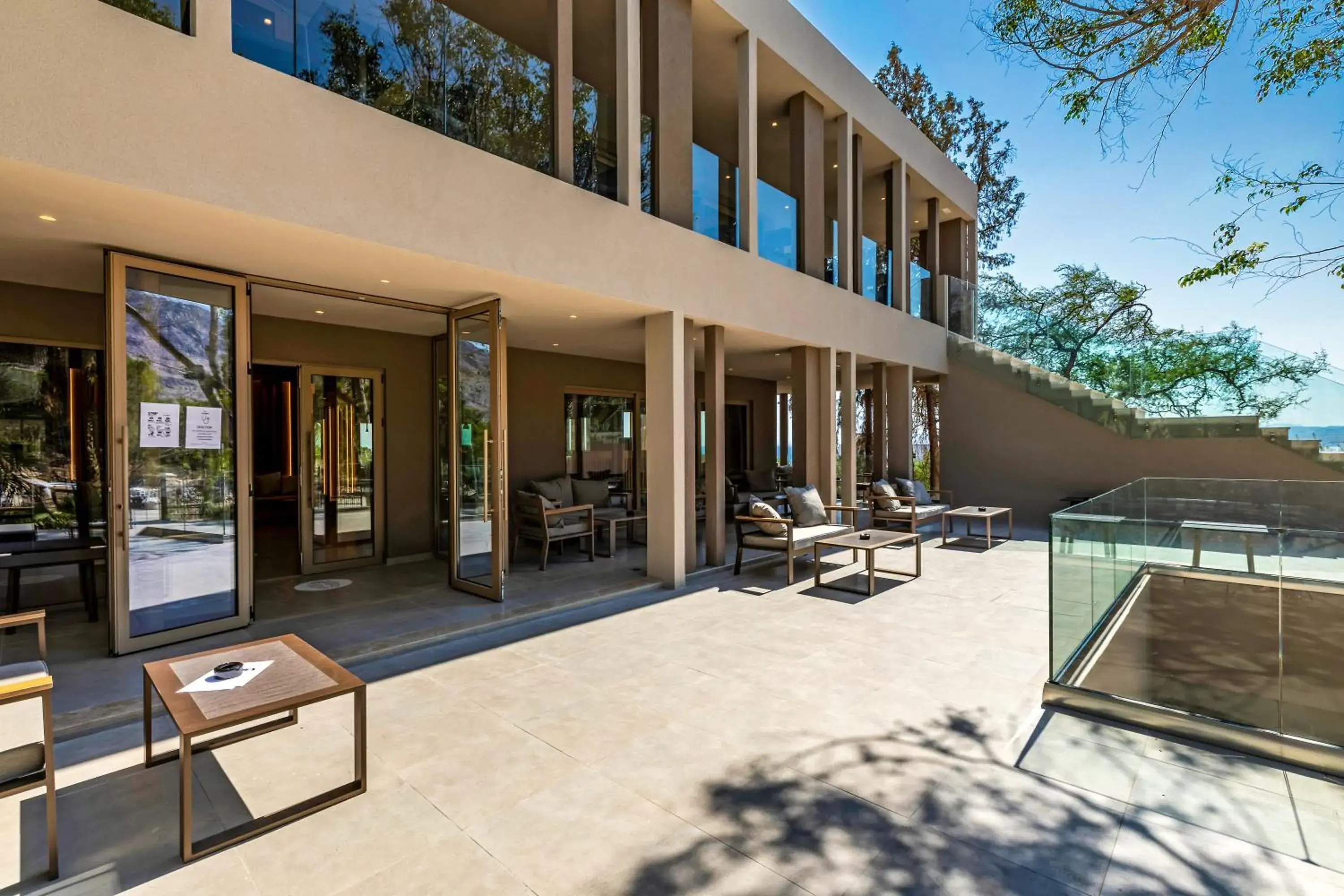 Facade/entrance in White Olive Premium Lindos Facade/entrance in White Olive Premium Lindos