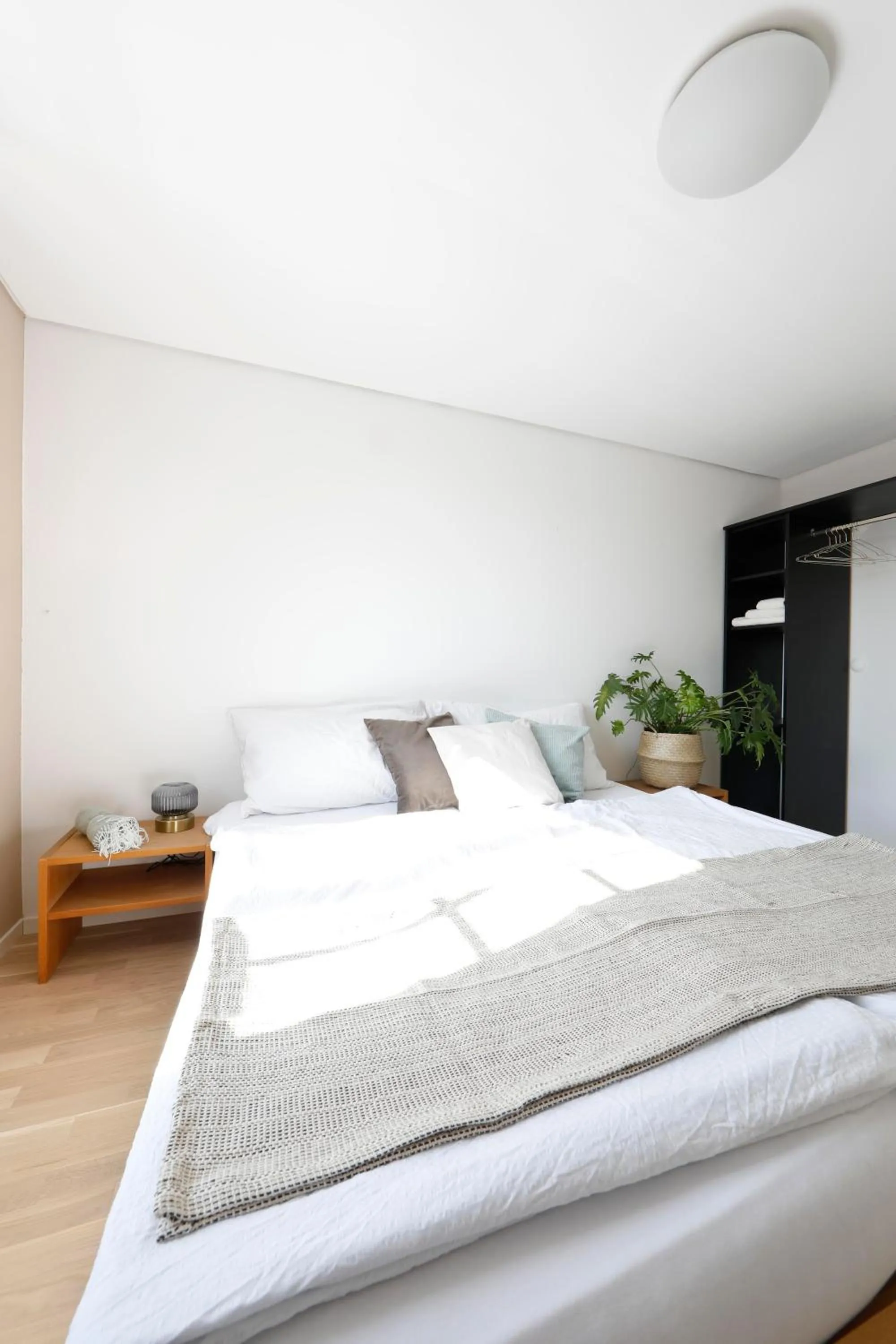 Photo of the whole room, Bed in Hotel Untertor by Maier - Self-Check-in