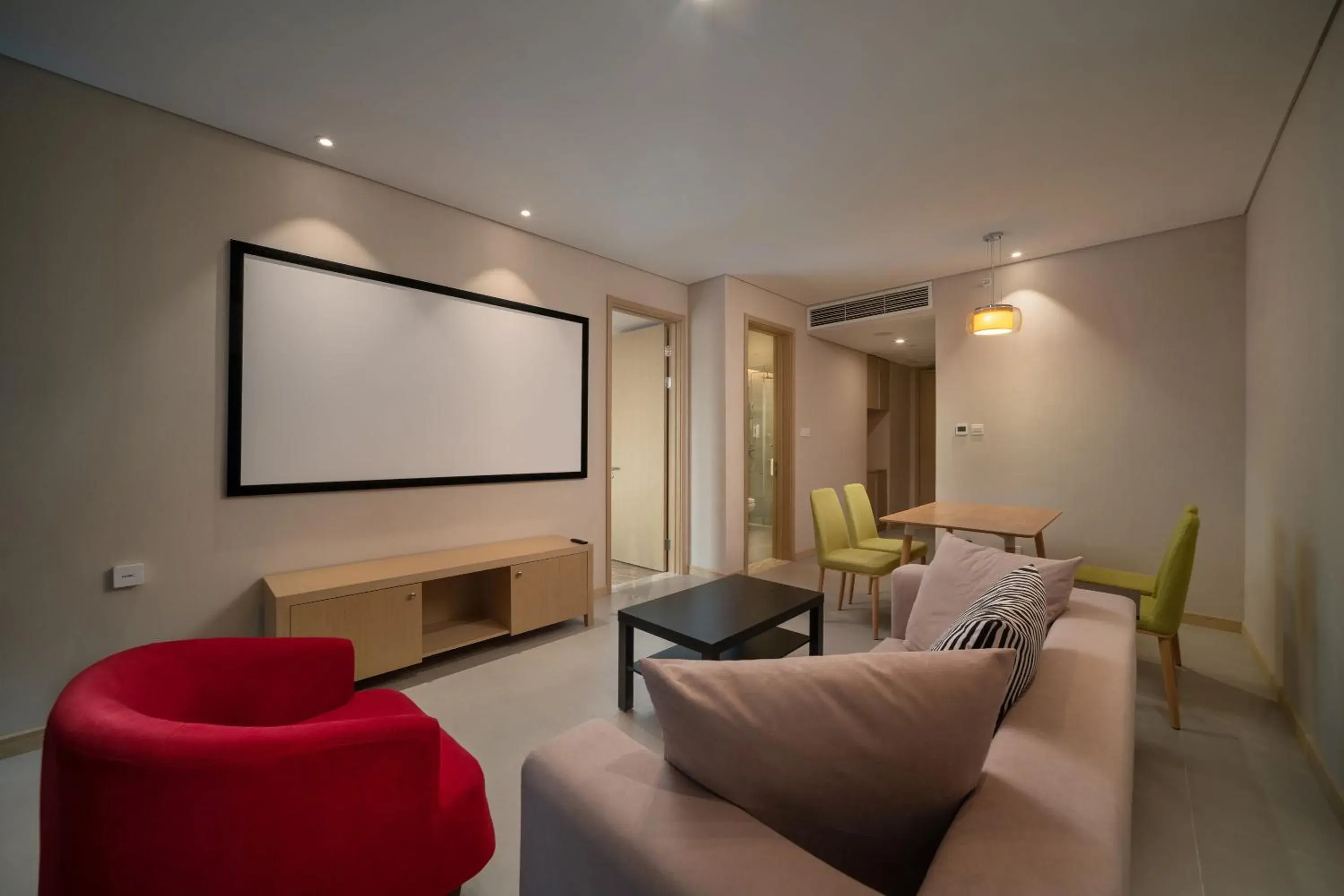 One-Bedroom King Suite in Holiday Inn Express Qingdao Innovation Park by IHG One-Bedroom King Suite in Holiday Inn Express Qingdao Innovation Park by IHG