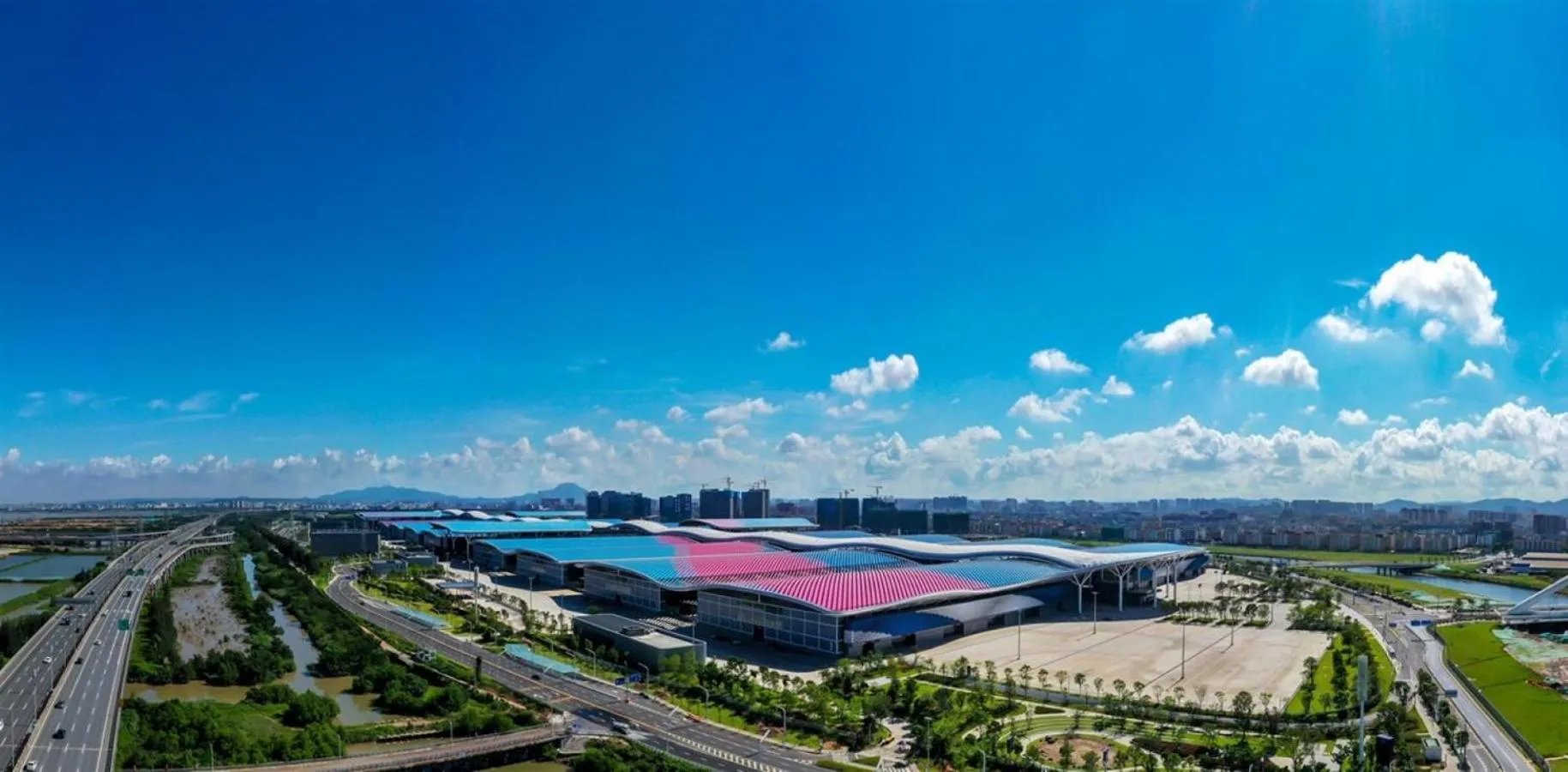 Crowne Plaza Shenzhen World Exhibition and Convention Center by IHG