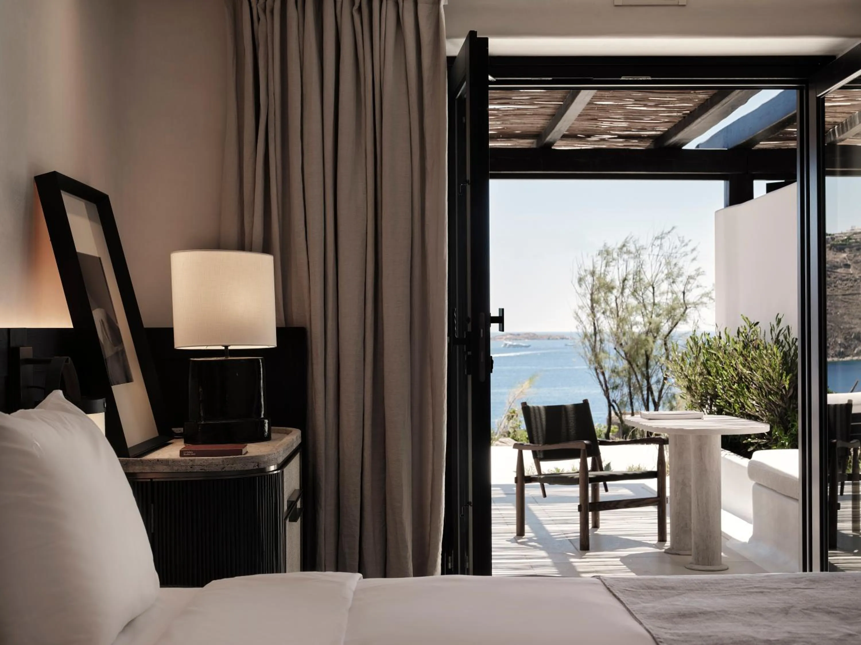 Bedroom, Bed in Kalesma Mykonos