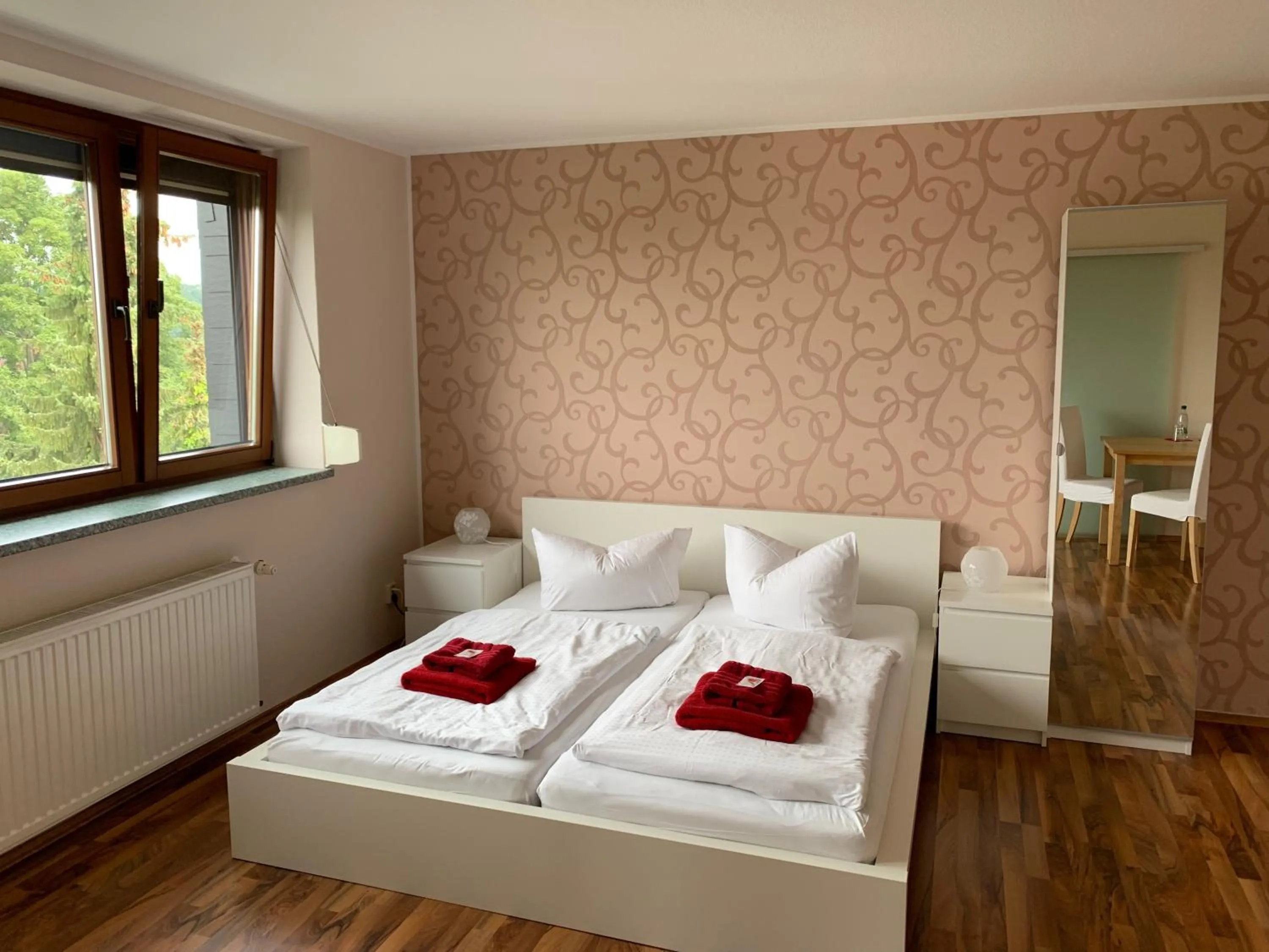 Photo of the whole room, Bed in Hotel Am Rittergut