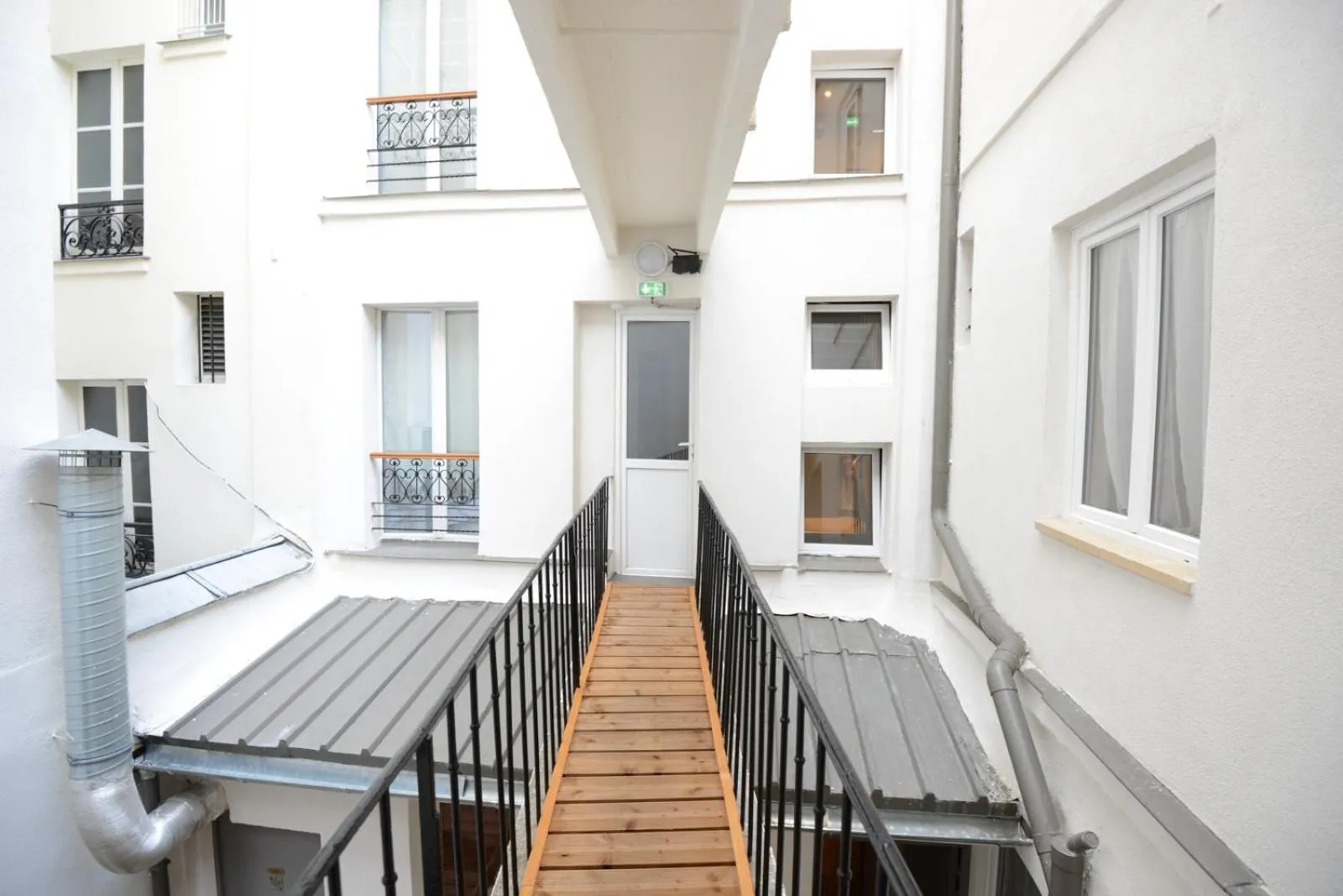 Property building in LAFAYETTE HOTEL