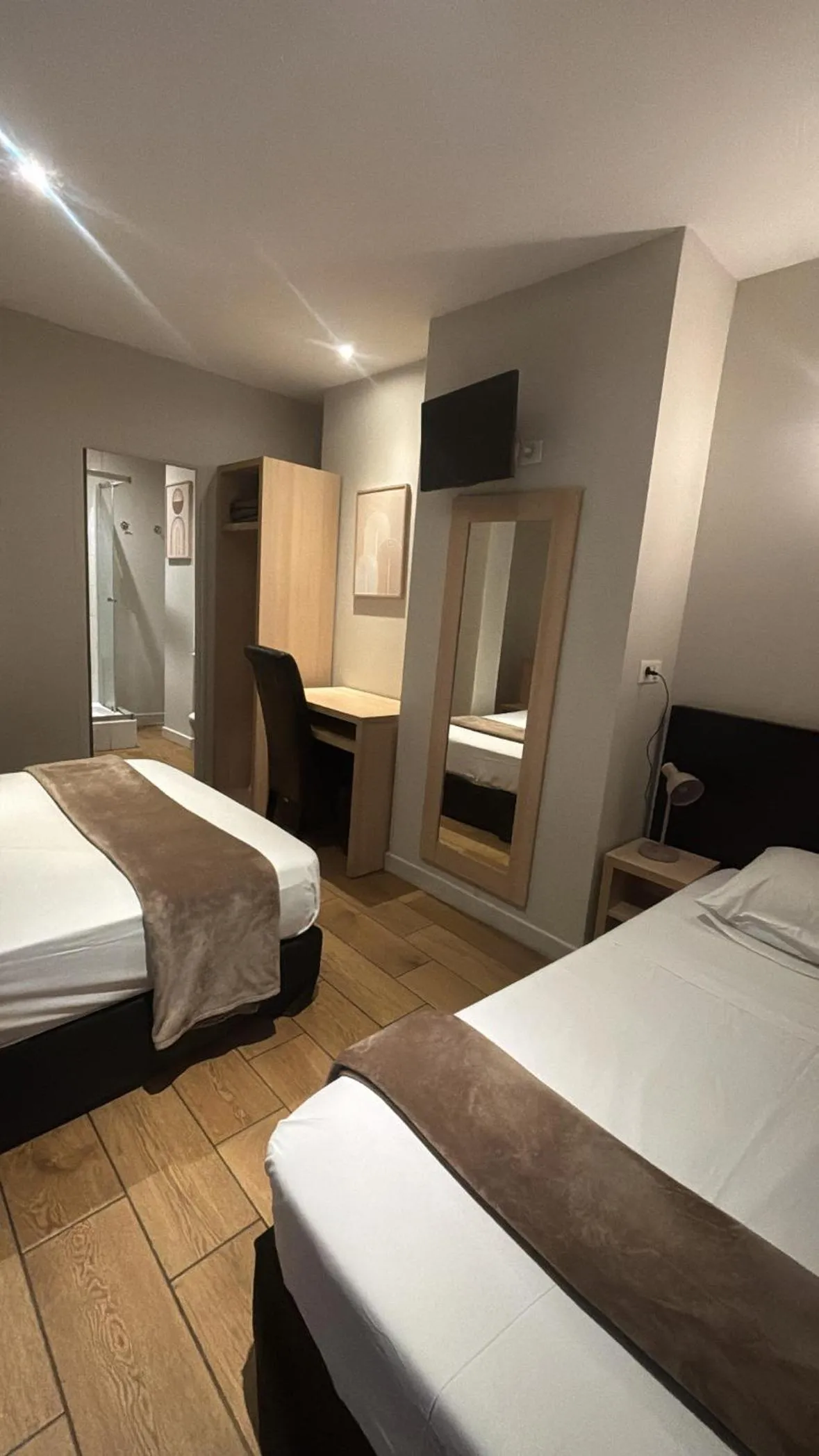 Bedroom, Bed in LAFAYETTE HOTEL