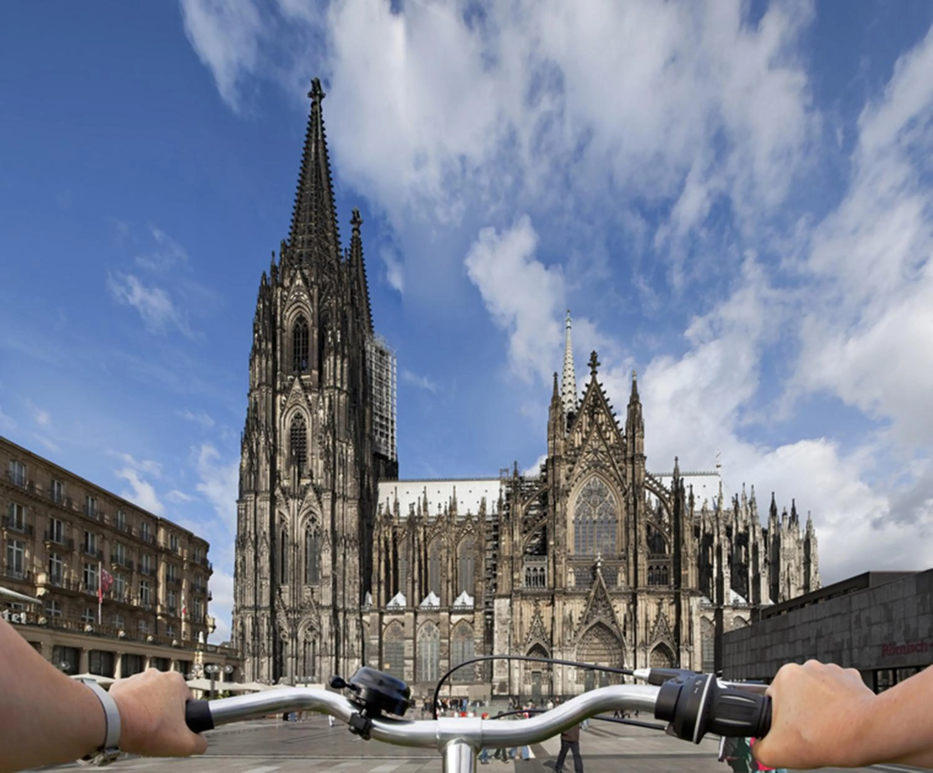 Nearby landmark in SMARTY Cologne Dom Hotel - Boardinghouse - KONTAKTLOSER SELF CHECK-IN