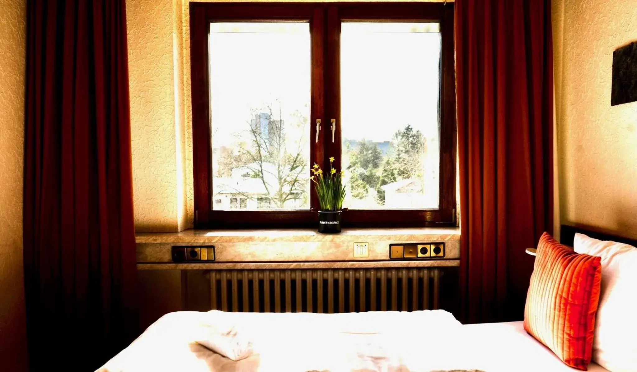 View (from property/room), Bed in Hotel Nest View (from property/room), Bed in Hotel Nest