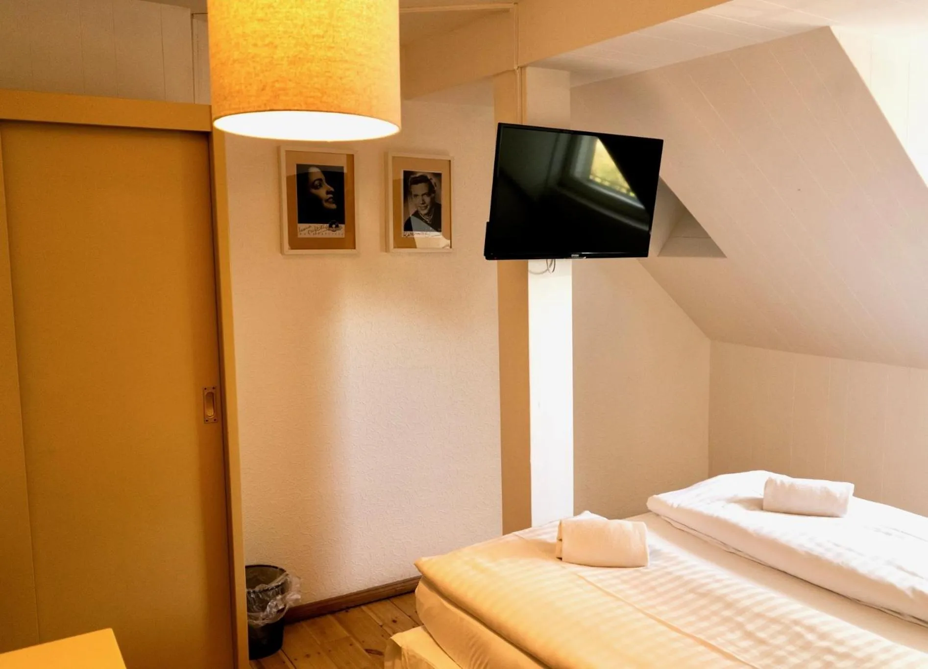 Bedroom, Bed in Hotel Nest