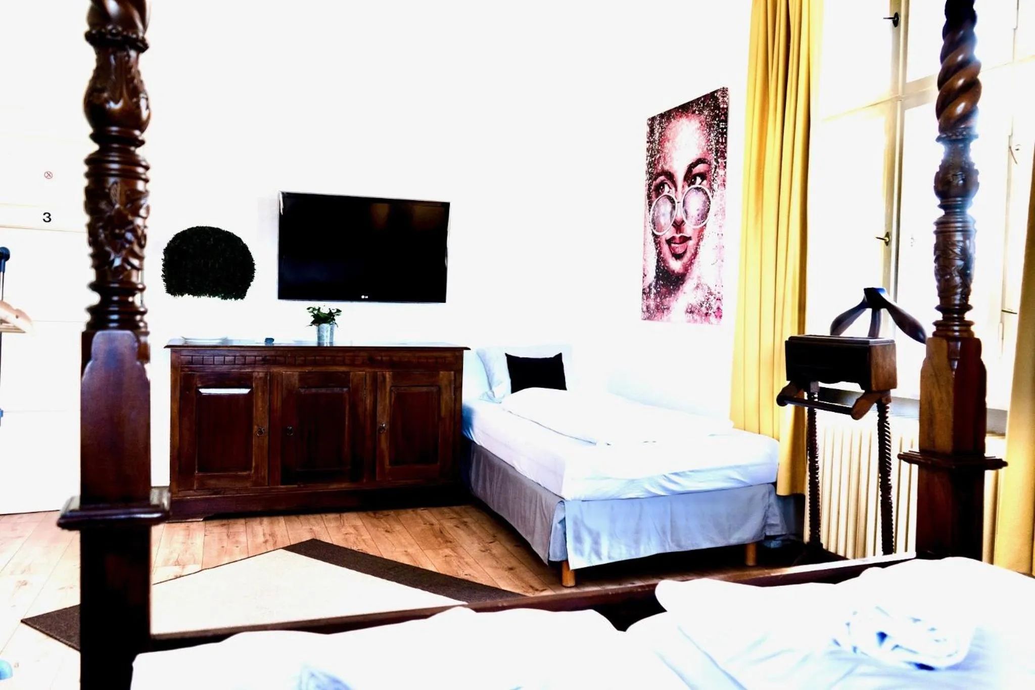 Other, Bed in Hotel Nest