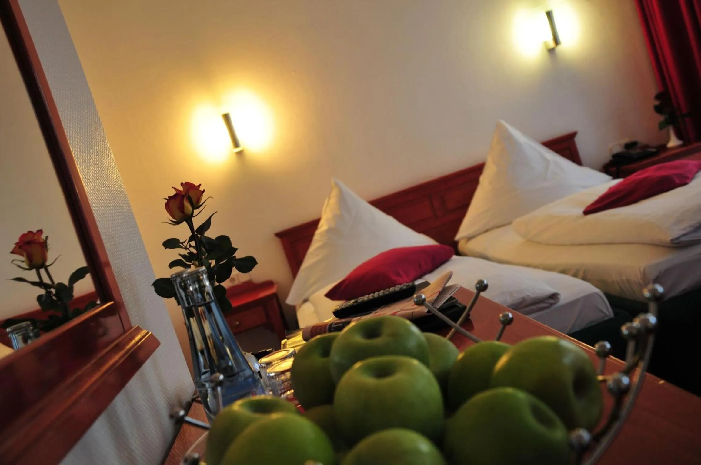 Decorative detail, Bed in Cerano City Hotel Köln am Dom