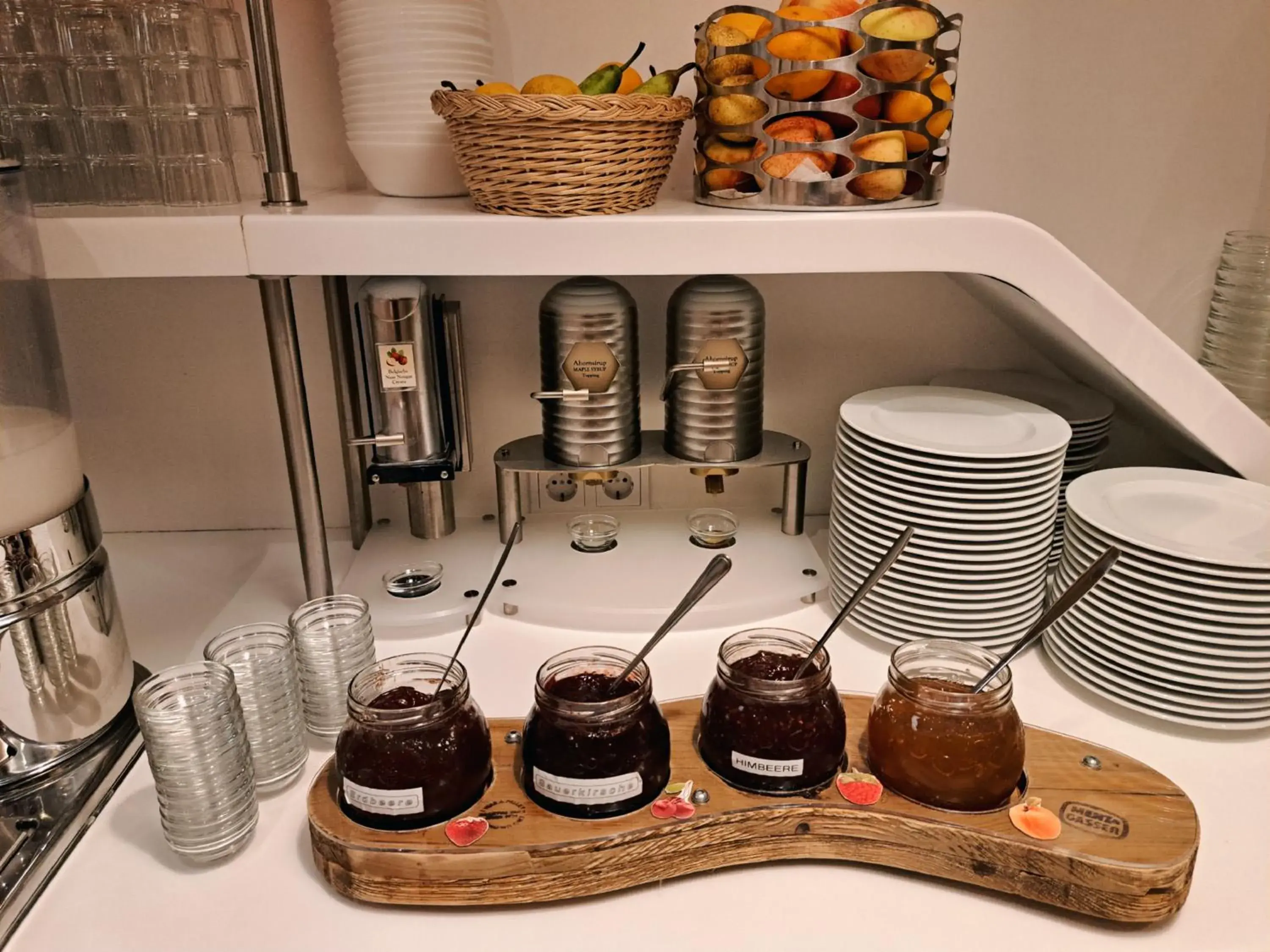 Food and drinks in ibis budget Berlin Ost Food and drinks in ibis budget Berlin Ost